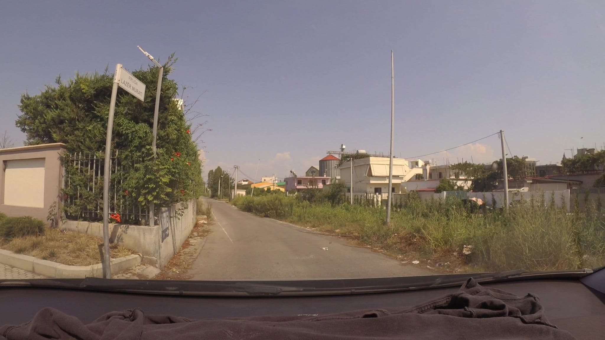 Street view near Herges Hotel, Durrës — © kaart5 (CC BY-SA · Mapillary)