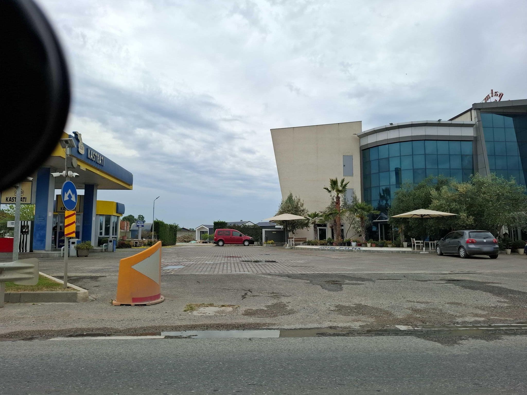 Street view near Hotel Palma, Nikël — © denisju_osm (CC BY-SA · Mapillary)