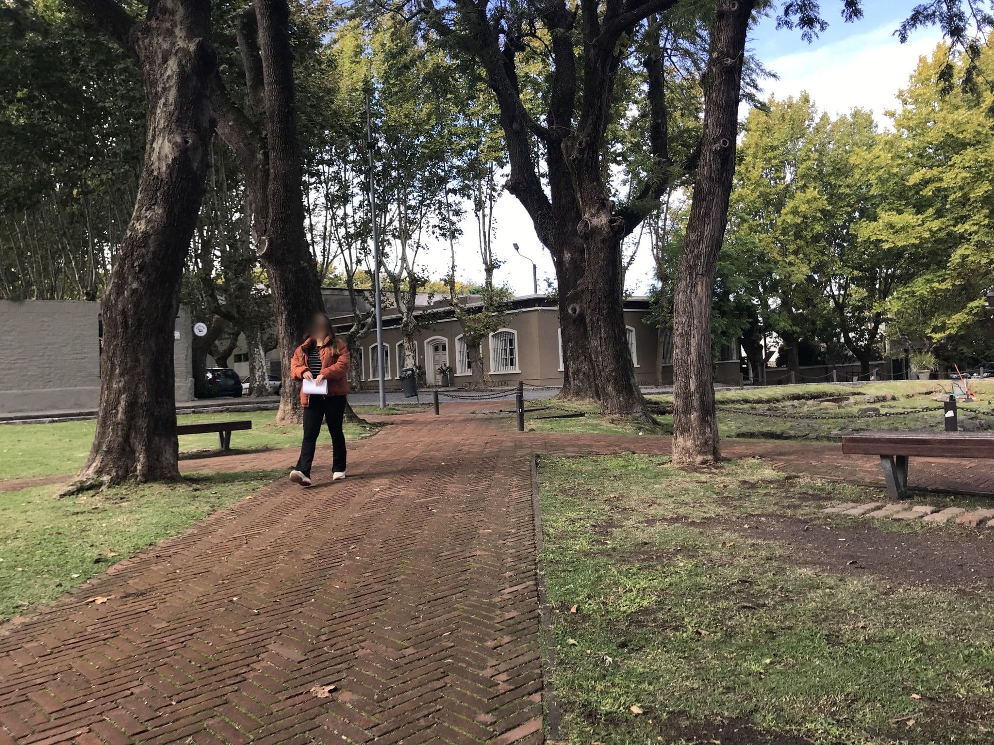 Street view near Posada Del Gobernador, Colonia del Sacramento — © miguel_andrade (CC BY-SA · Mapillary)