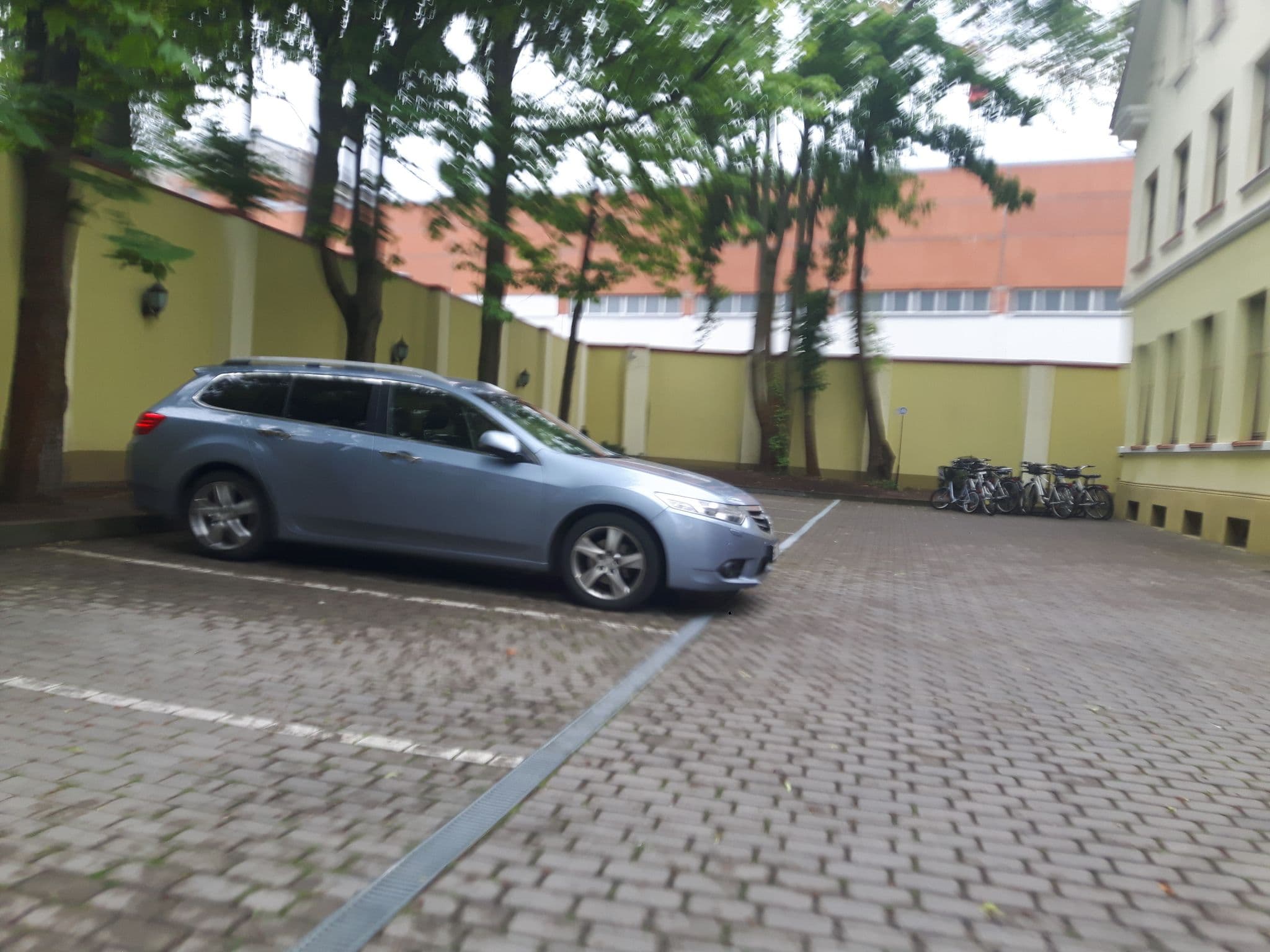 Street view near Memel Hotel Klaipeda, Klaipėda — © changchun1 (CC BY-SA · Mapillary)