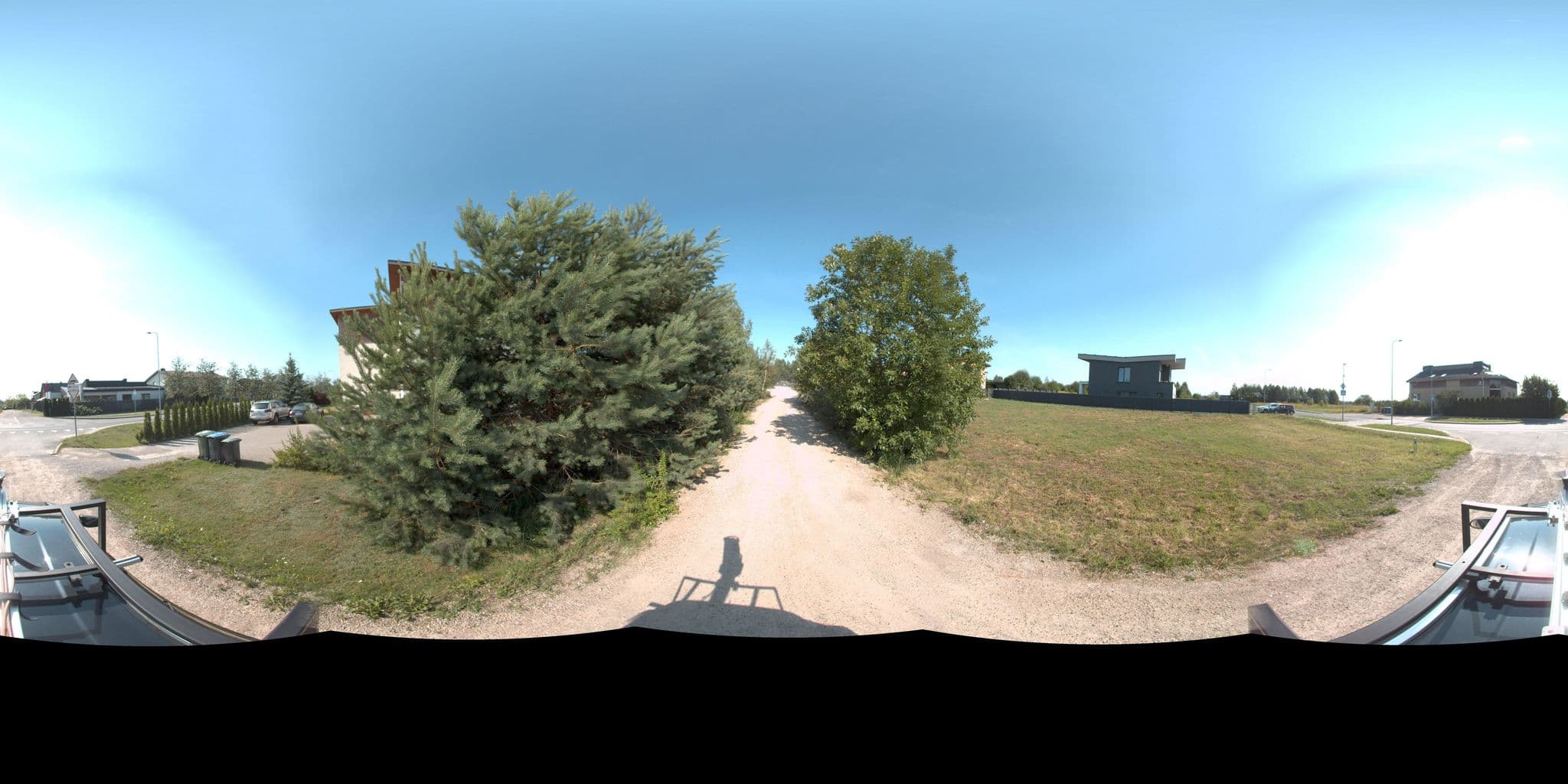Street view near Pilaites svetingi namai, Pilaitė — © vms (CC BY-SA · Mapillary)