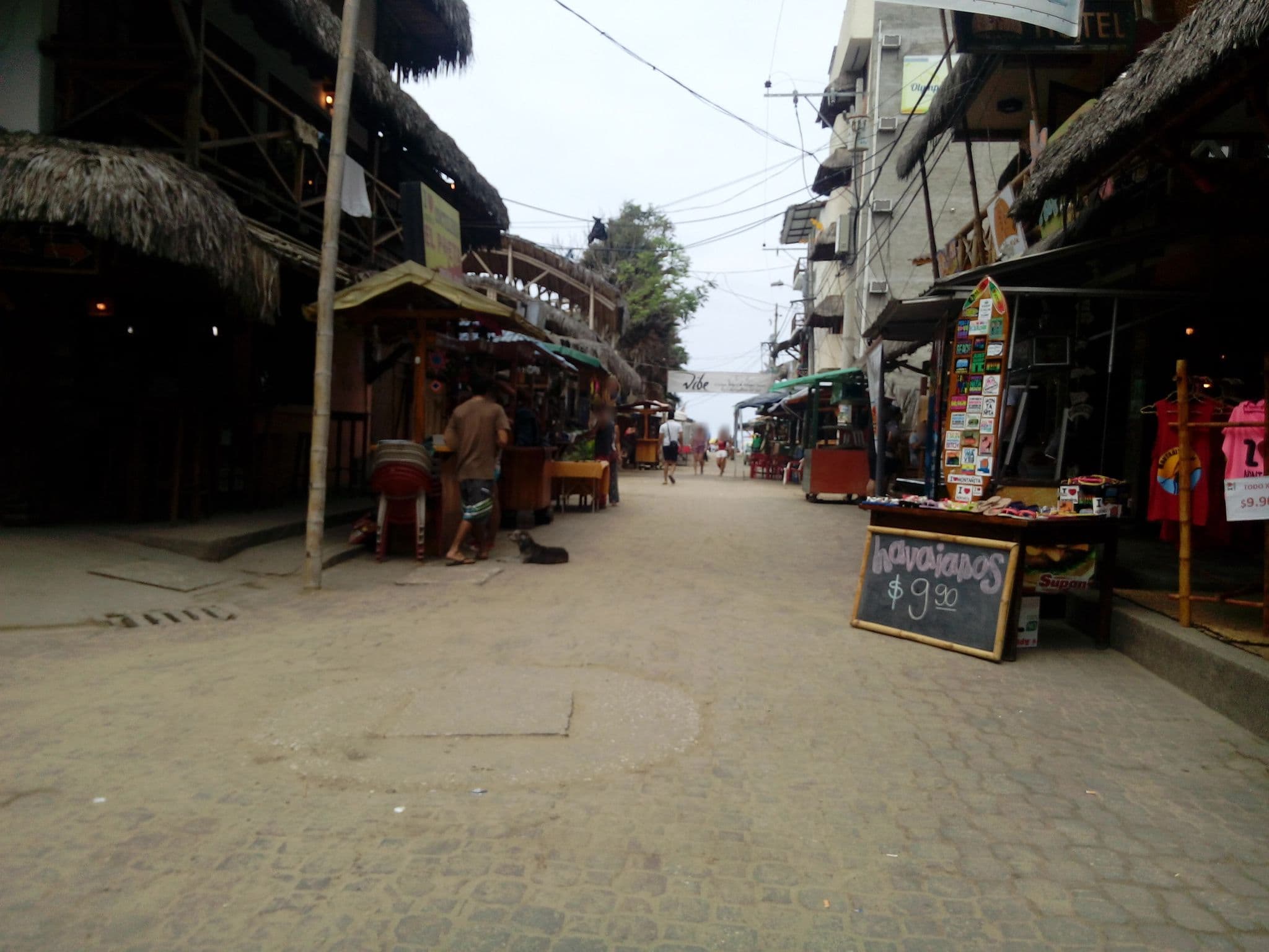 Street view near Majagua Hotel Boutique, Santa Elena — © johnarupire (CC BY-SA · Mapillary)