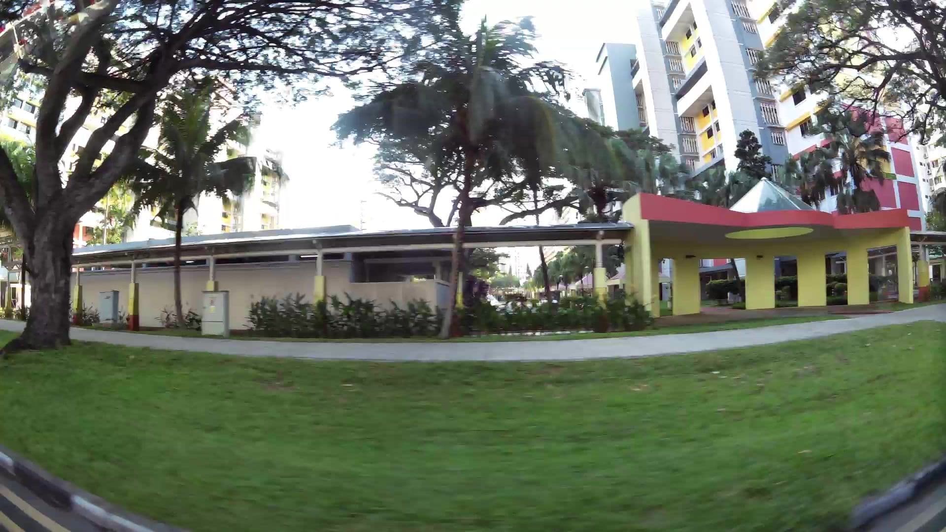 Street view near World's End, Bedok New Town — © kaartcam (CC BY-SA · Mapillary)
