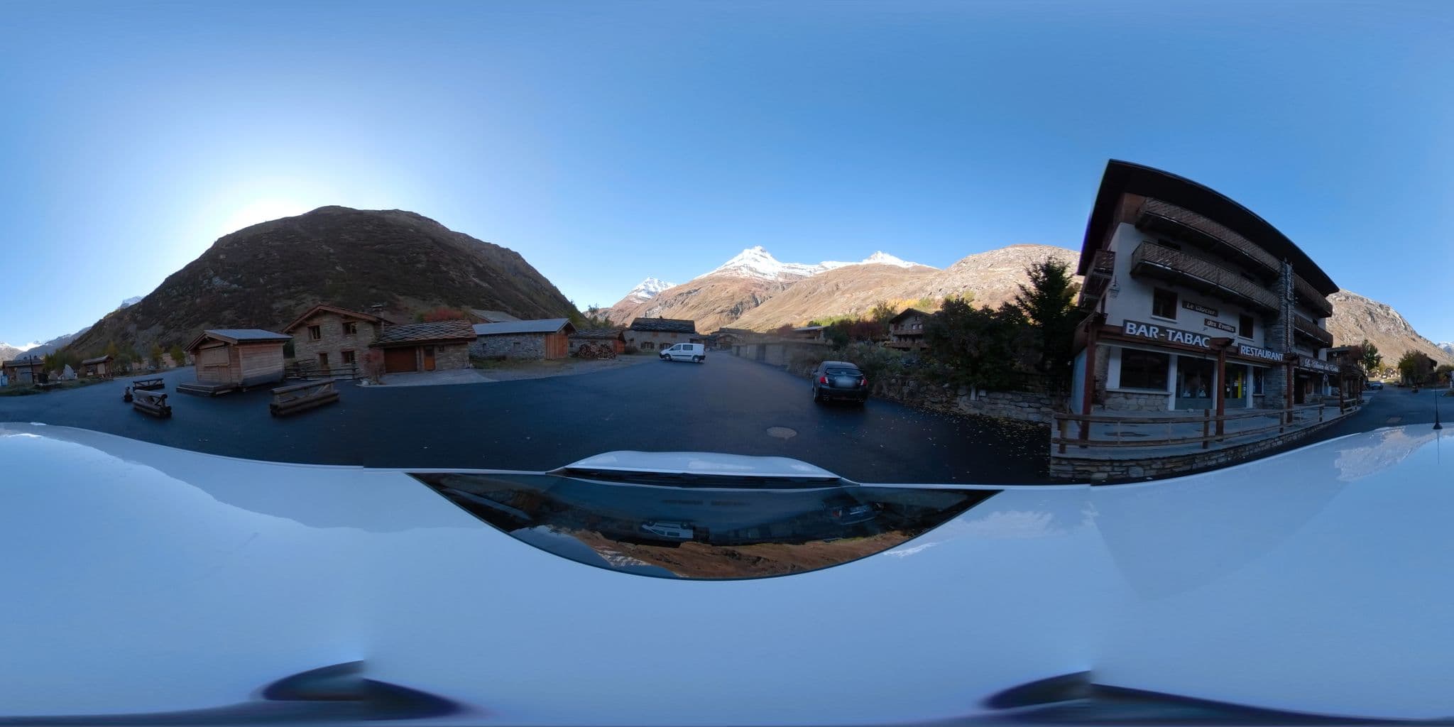 Street view near Le glacier des Evettes, Val-d'Isère
