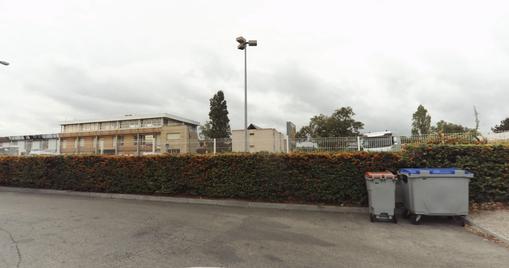 Street view near Ibis Budget, Saint-Victoret — © sogefi (CC BY-SA · Mapillary)
