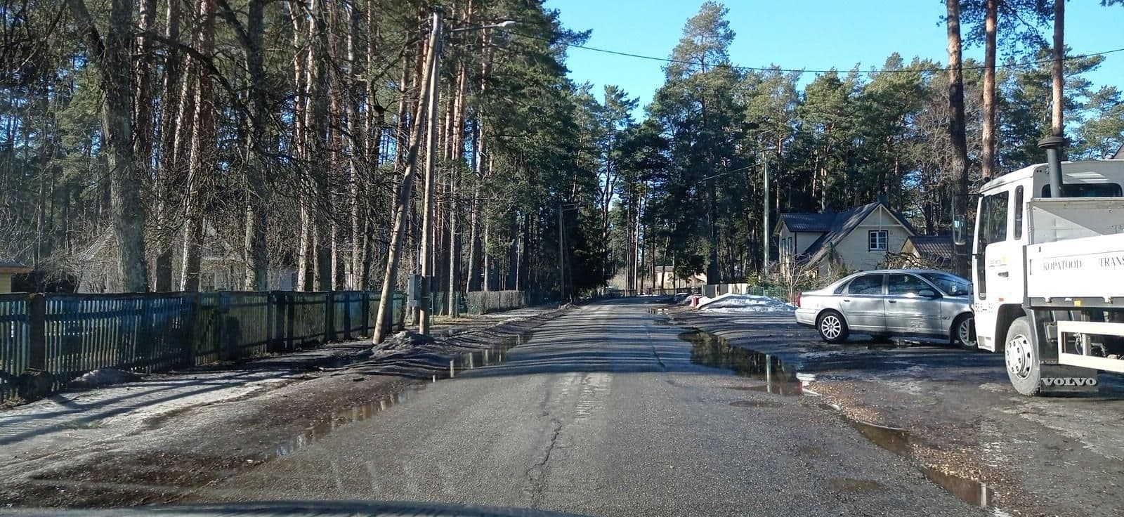 Street view near Verevi motell, Elva — © black (CC BY-SA · Mapillary)