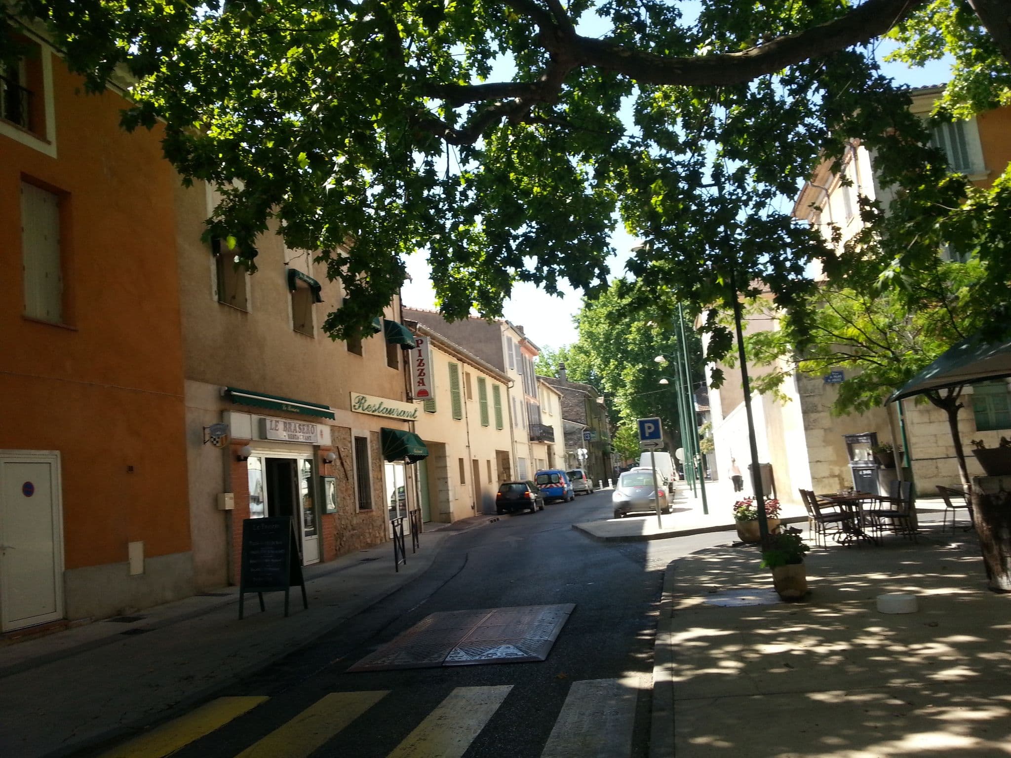 Street view near Le Provence, Brignoles — © jmglv (CC BY-SA · Mapillary)
