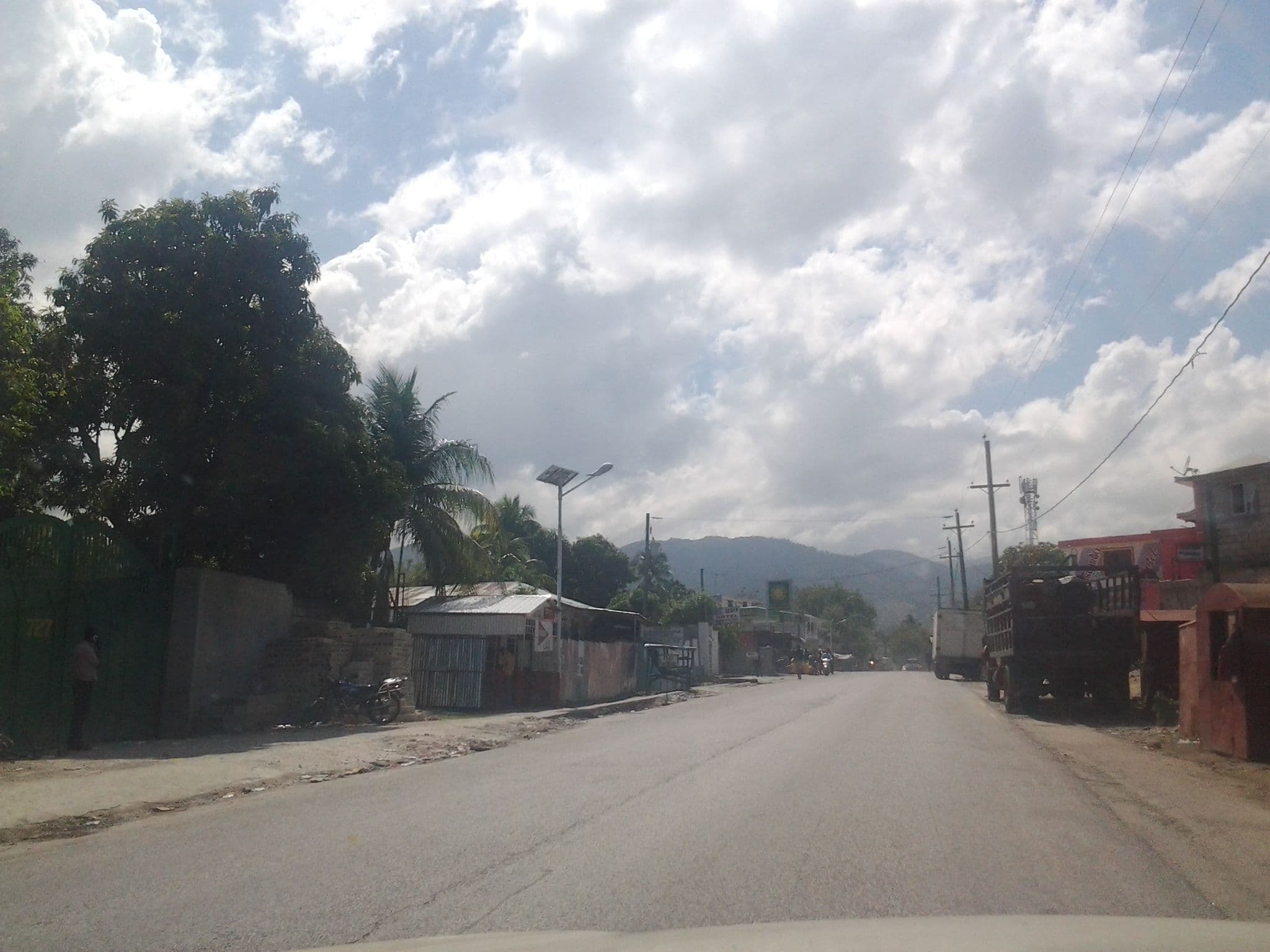 Street view near Bel Geste Hotel Resto, Tigwav — © xapitoun (CC BY-SA · Mapillary)