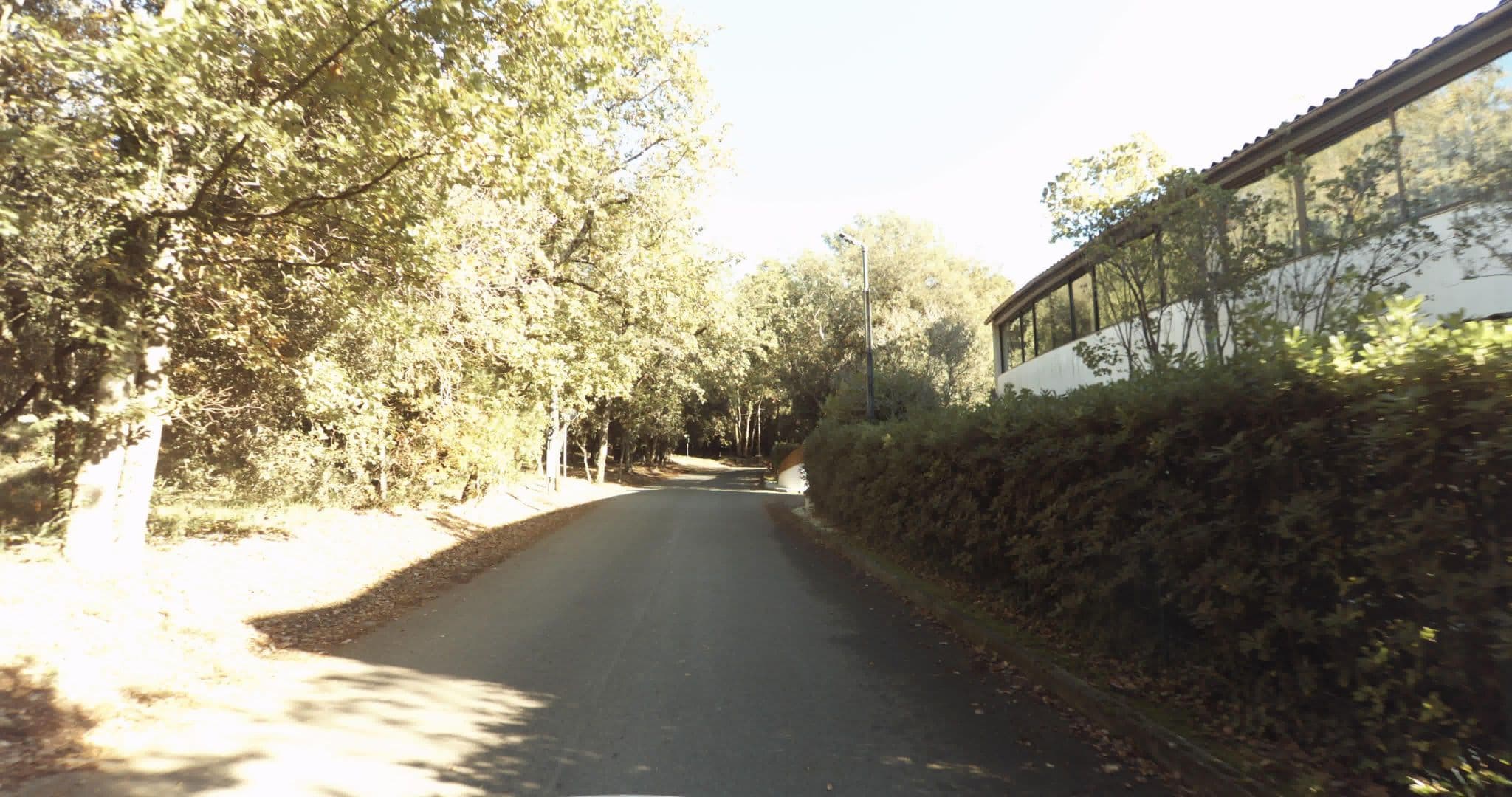 Street view near La Vague de Saint-Paul, Saint-Paul-de-Vence — © sogefi (CC BY-SA · Mapillary)