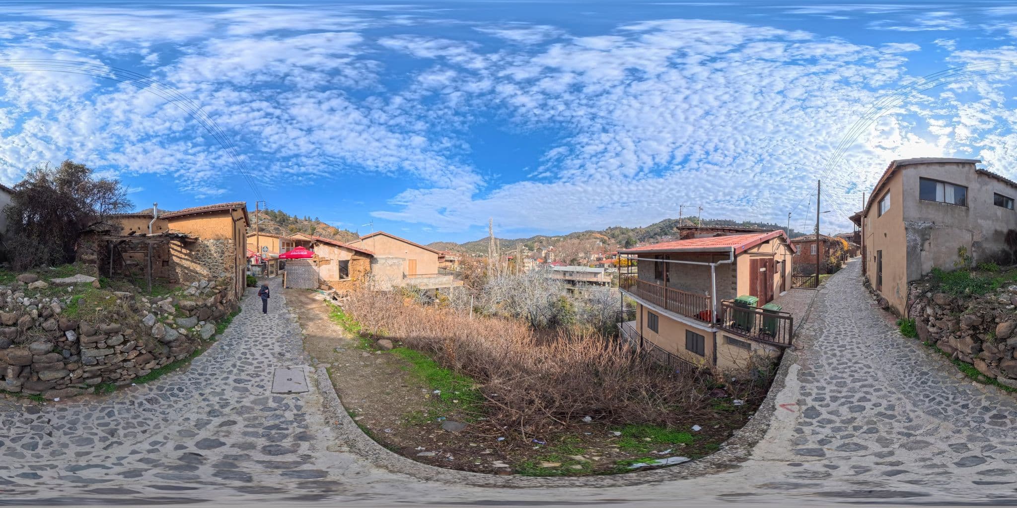 Street view near Ενύπνιον, Kakopetriá — © algirdasc (CC BY-SA · Mapillary)