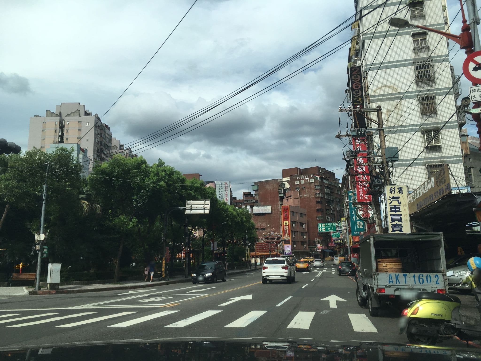 Street view near 美錦樂旅社, Banqiao — © raymond2828520 (CC BY-SA · Mapillary)