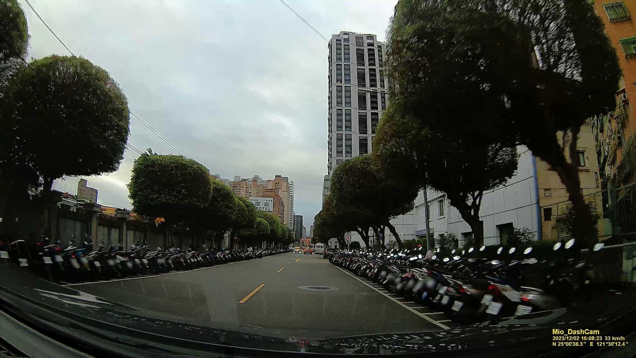 Street view near 御庭汽車旅館, Banqiao — © hcyen (CC BY-SA · Mapillary)