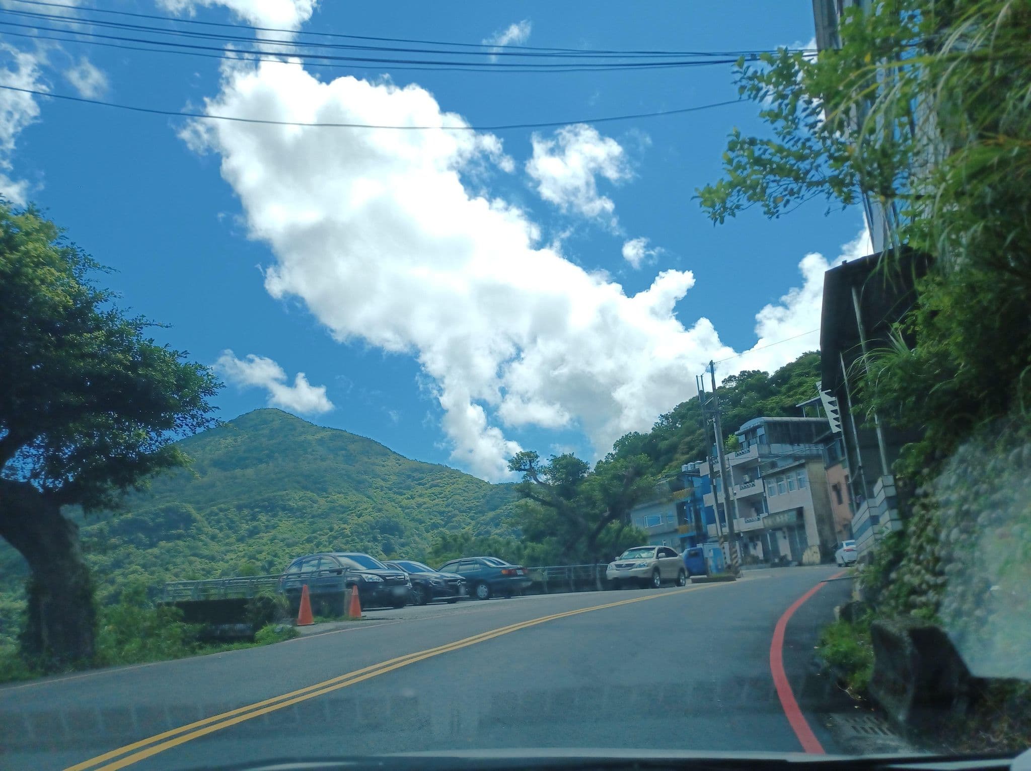 Street view near 雲在山房, Jiufen — © lisbethw1130 (CC BY-SA · Mapillary)