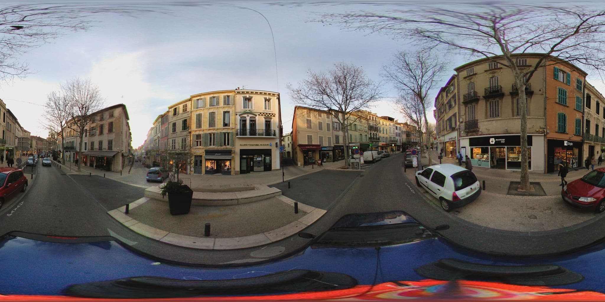 Street view near La maison d'été, Salon-de-Provence — © zimmy (CC BY-SA · Mapillary)