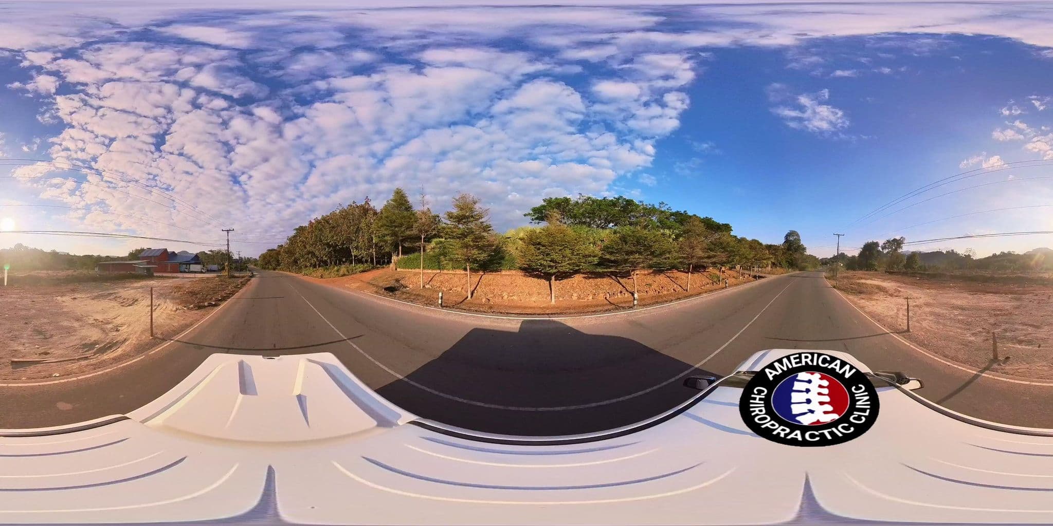 Street view near ເຮືອນພັກທອງສຸກ, Thongsouk Guesthouse, Muang Phôn-Hông — © DrLogan (CC BY-SA · Mapillary)