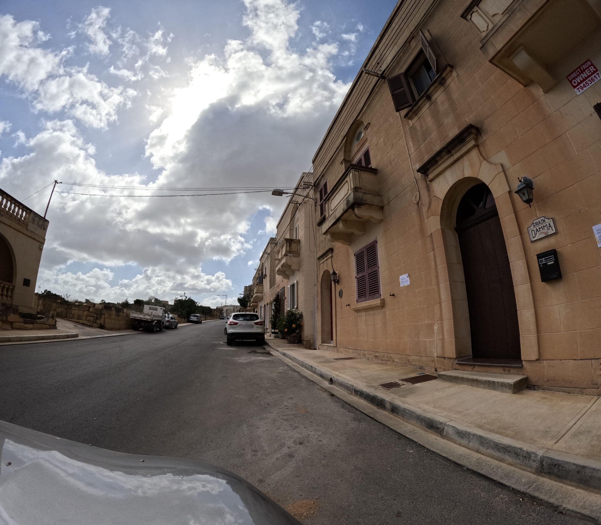 Street view near Ghajn Damma, Xagħra — © richlv (CC BY-SA · Mapillary)