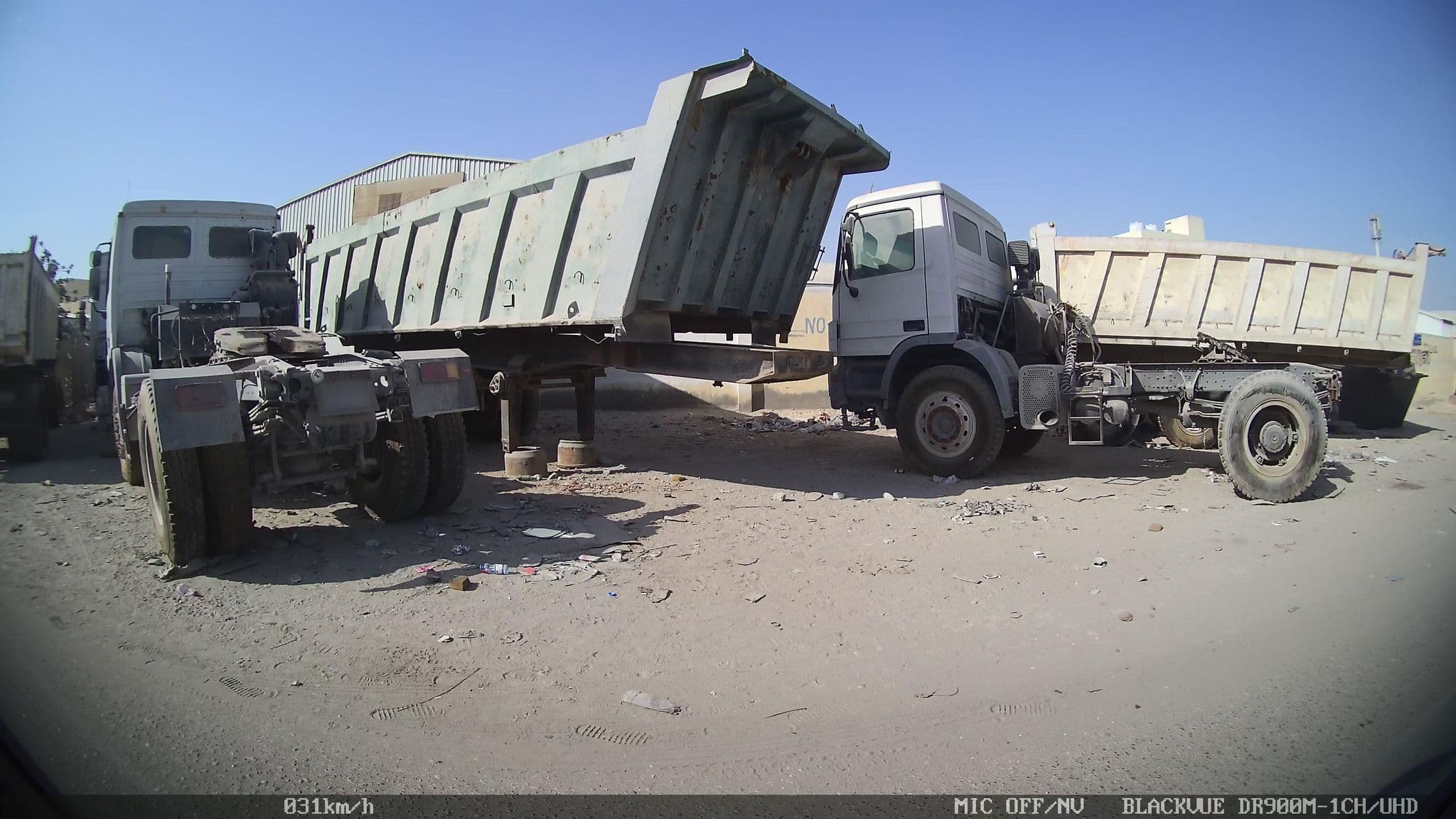Street view near Hotel, Mu‘aydhir Rawḑat Rāshid — © kaart_2 (CC BY-SA · Mapillary)