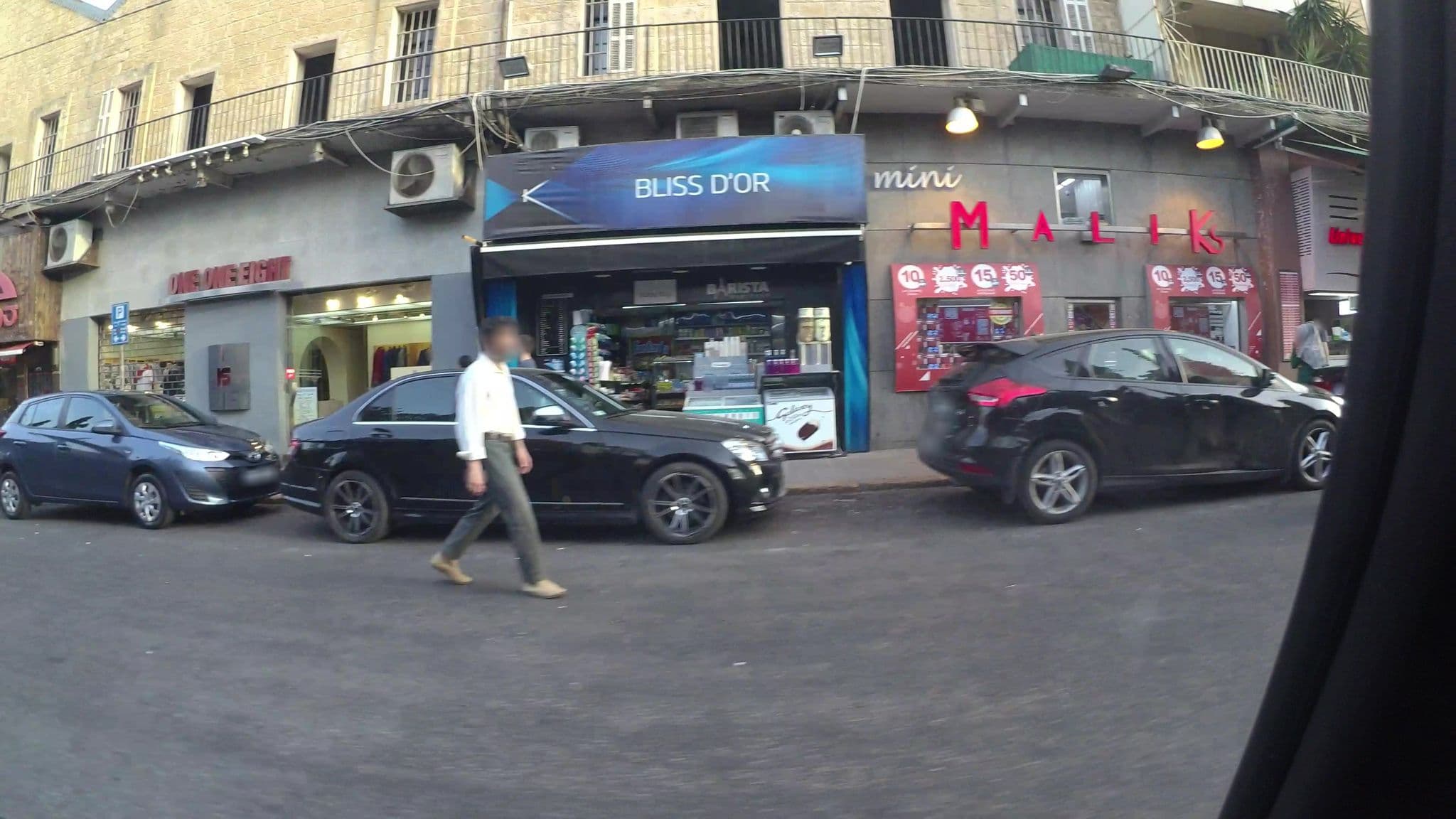 Street view near University Hotel, Ra’s Bayrūt — © kaartcam (CC BY-SA · Mapillary)