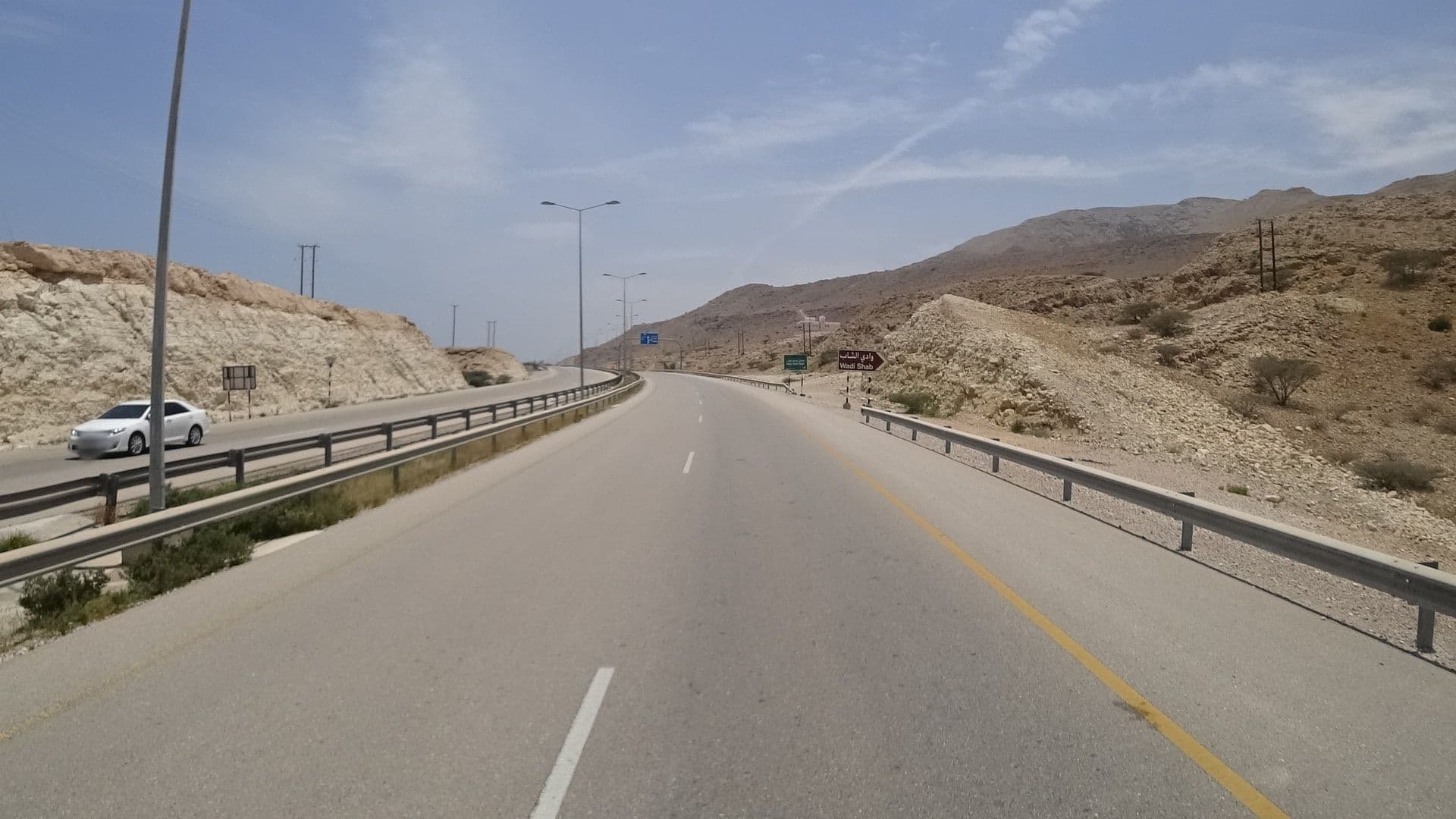 Street view near Wadi Shab Resort, Sur — © vbombaerts (CC BY-SA · Mapillary)