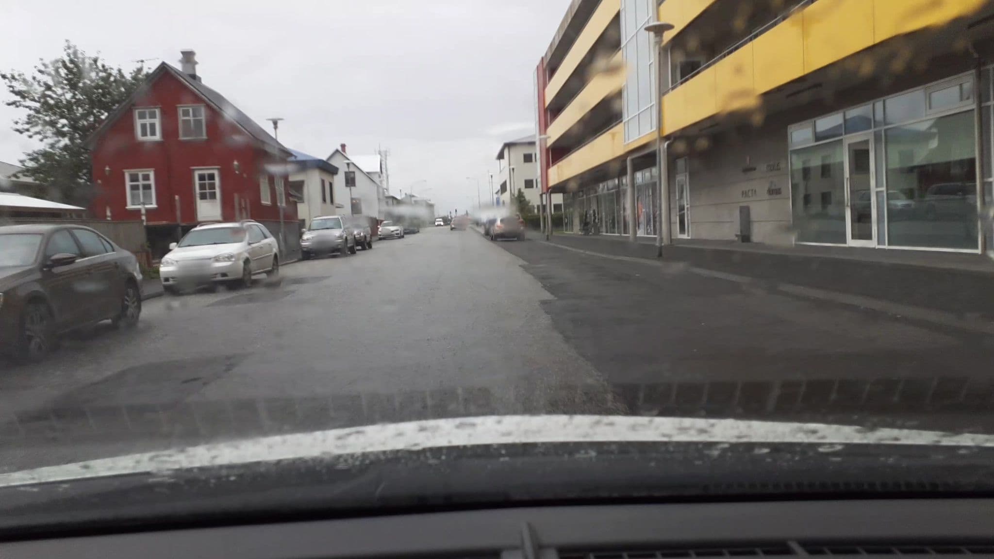 Street view near Arkanes Rooms, Akranes — © kjarrval (CC BY-SA · Mapillary)