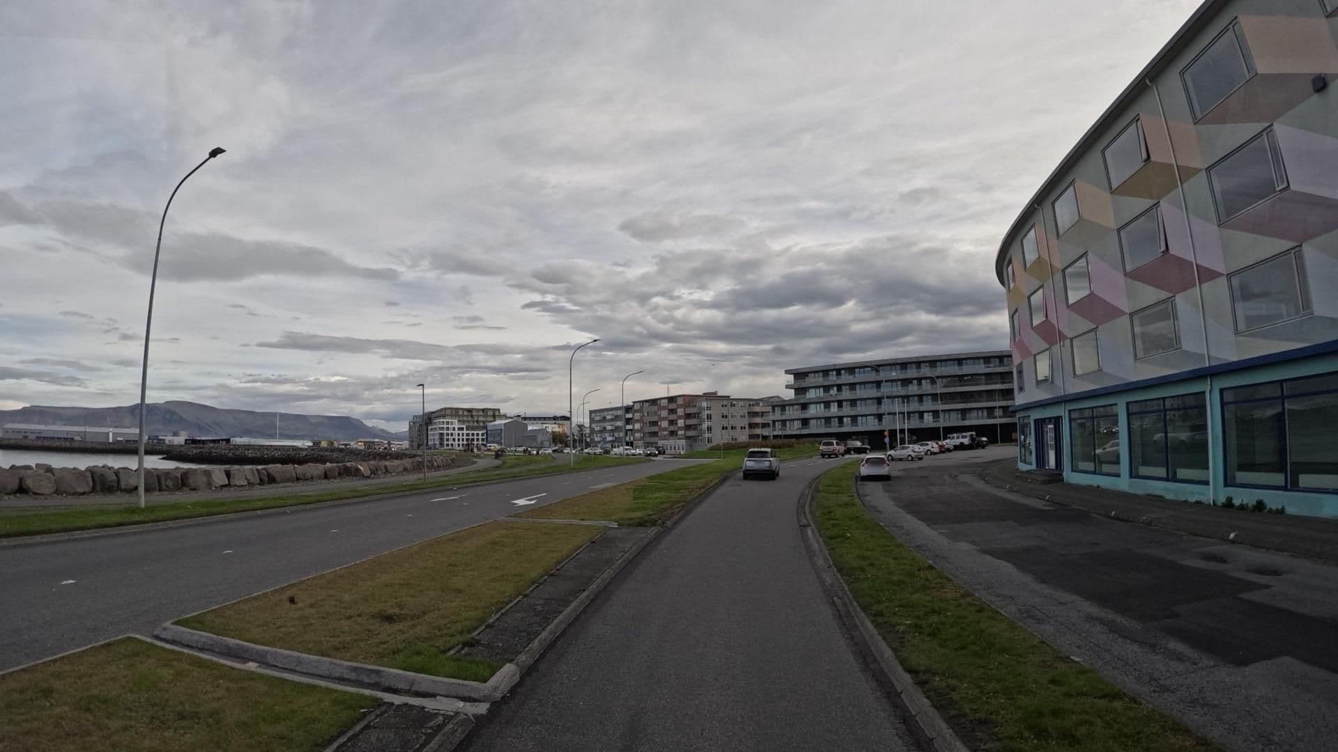 Street view near Circle Hostel, Seltjarnarnes — © bct (CC BY-SA · Mapillary)