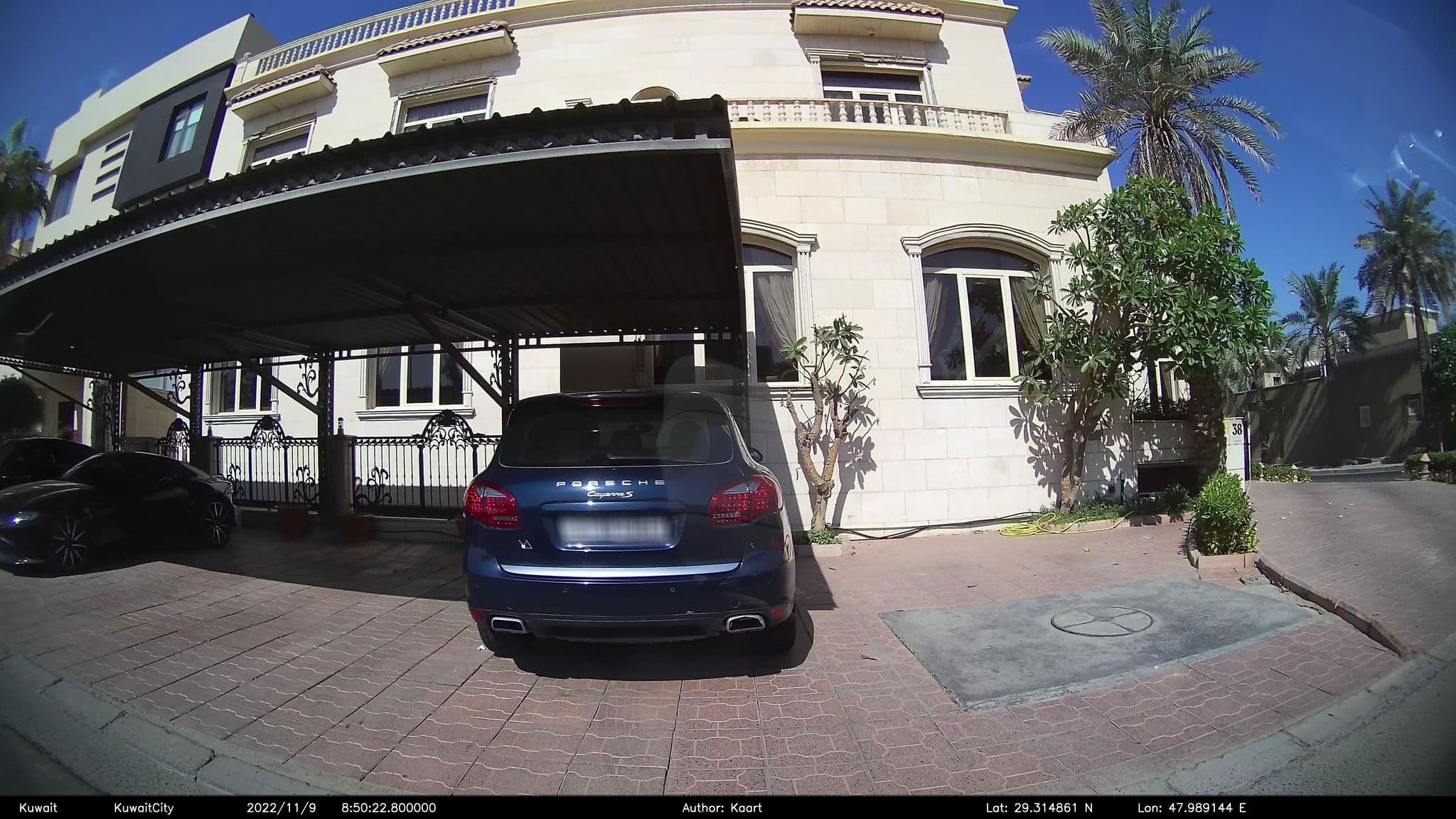 Street view near St4, Ḩawallī — © kaart_2 (CC BY-SA · Mapillary)