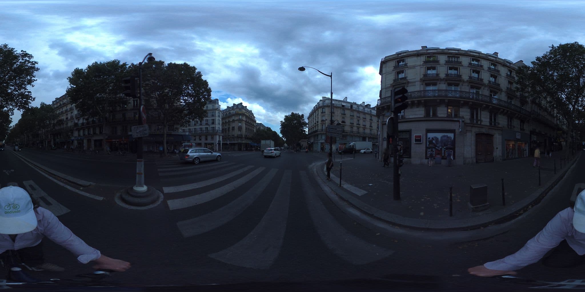 Street view near Hôtel de Suez, Paris — © geovelo (CC BY-SA · Mapillary)