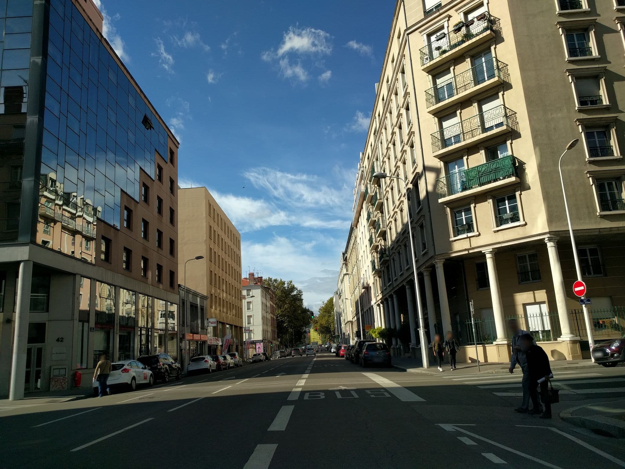 Street view near Hôtel Ibis, Lyon — © mappy_sa (CC BY-SA · Mapillary)