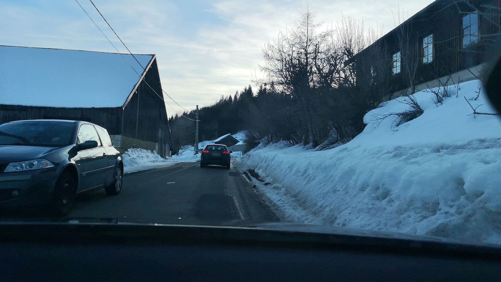 Street view near Chez les Colin, Gilley — © globeur (CC BY-SA · Mapillary)