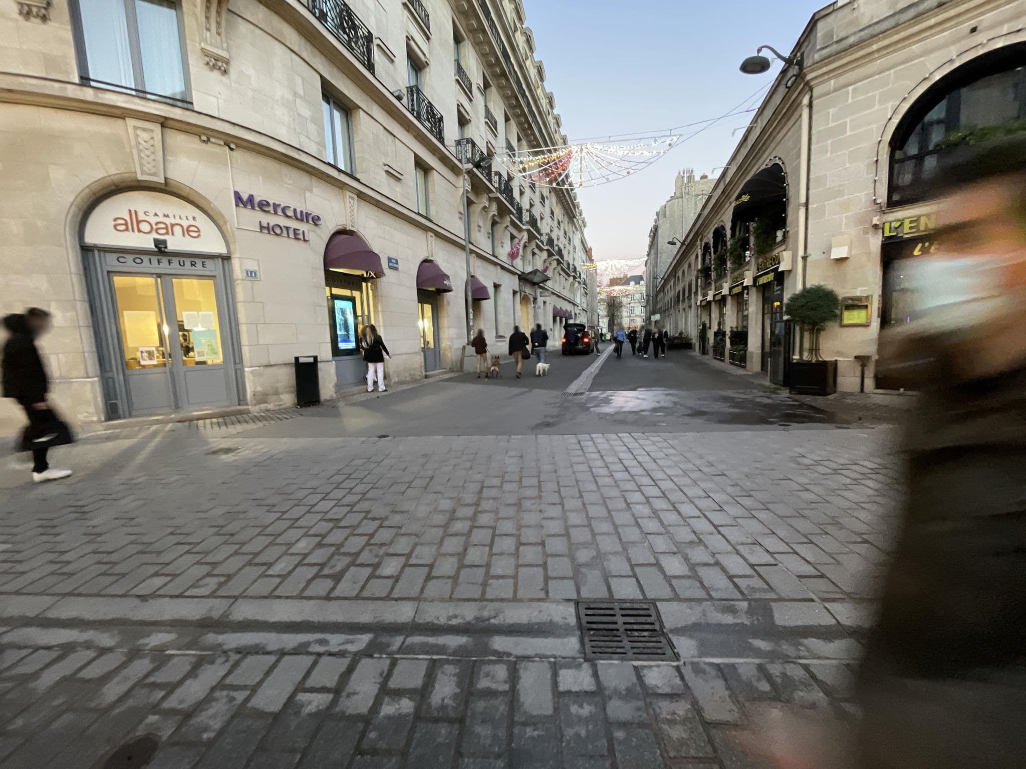 Street view near Mercure Nantes Centre Grand Hôtel, Nantes — © filipb (CC BY-SA · Mapillary)