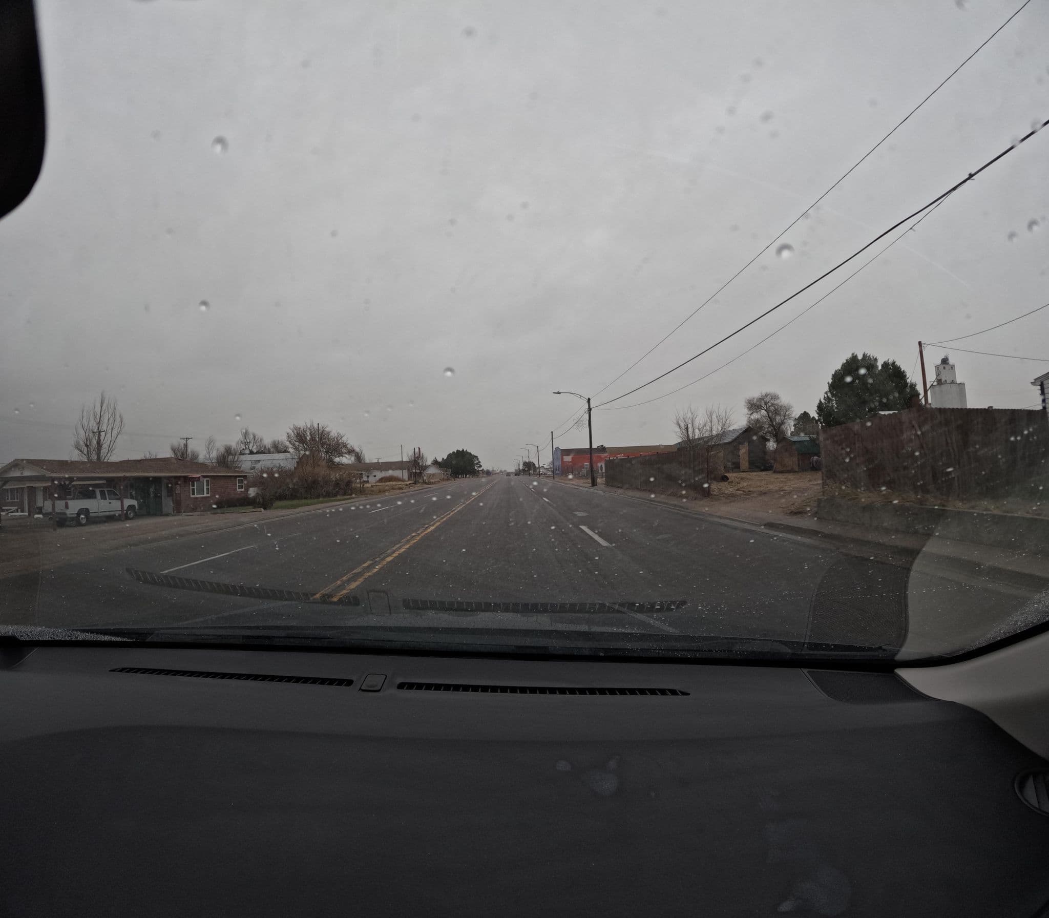 Street view near Mojo's Inn, Brush — © toebee (CC BY-SA · Mapillary)