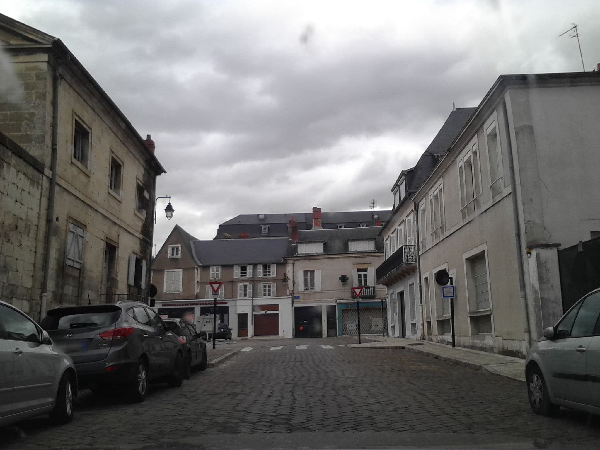 Street view near Logis Hôtel Le Christina, Bourges — © apatookonpri (CC BY-SA · Mapillary)