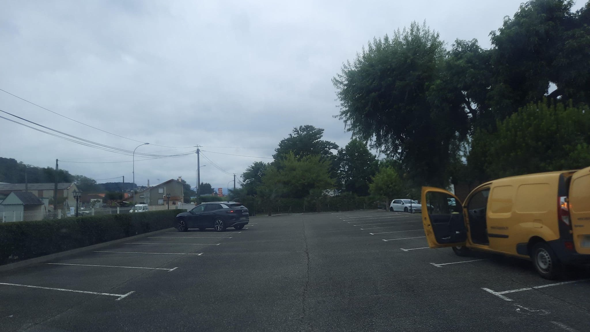 Street view near L'Aragon, Juillan — © Shmoulz (CC BY-SA · Mapillary)