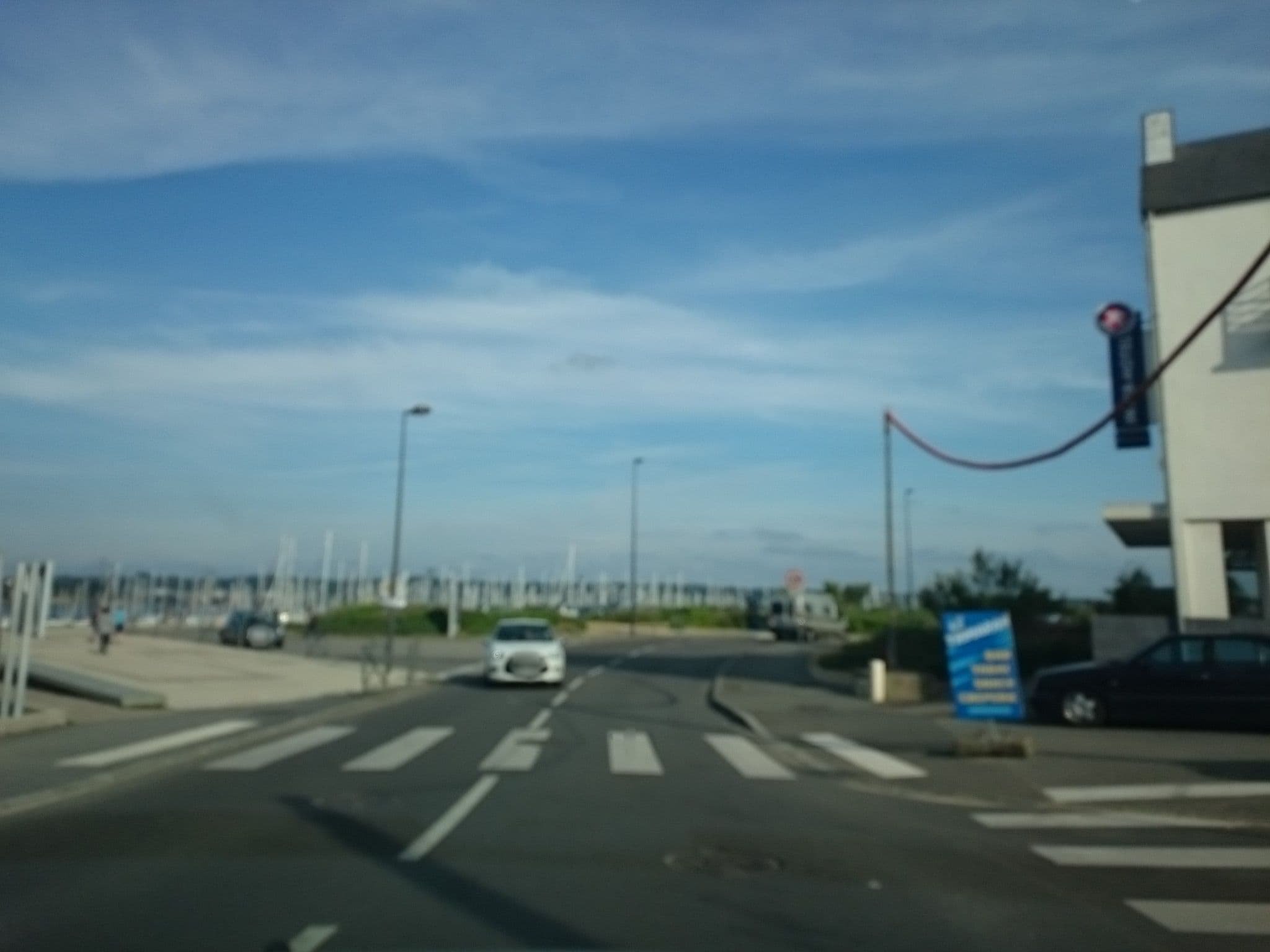 Street view near Couett Hotel, Le Relecq-Kerhuon — © gotpo (CC BY-SA · Mapillary)