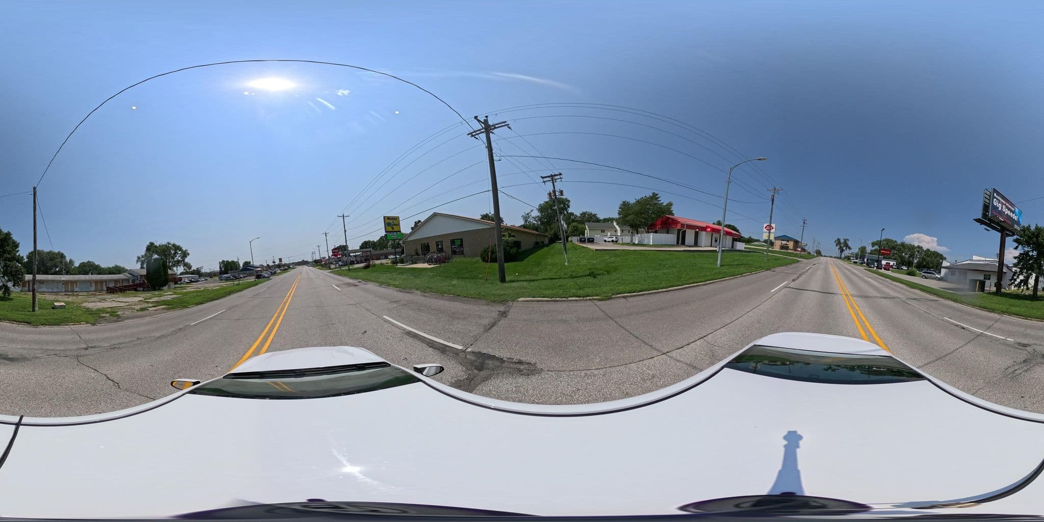 Street view near Pine Tree Motel, Waterloo — © FeetAndInches (CC BY-SA · Mapillary)