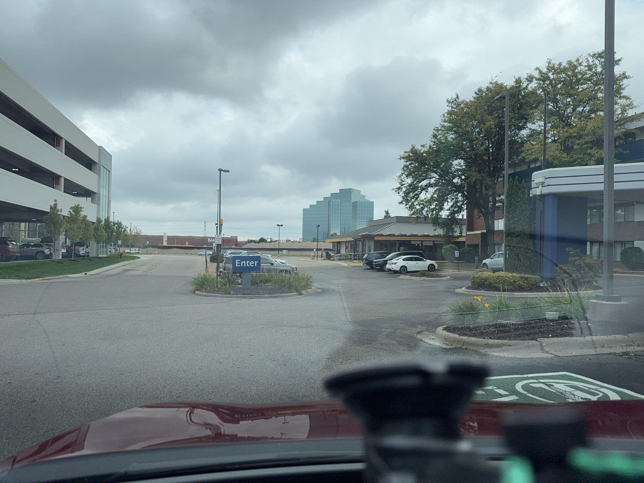 Street view near Best Western, Bloomington — © quickness805 (CC BY-SA · Mapillary)