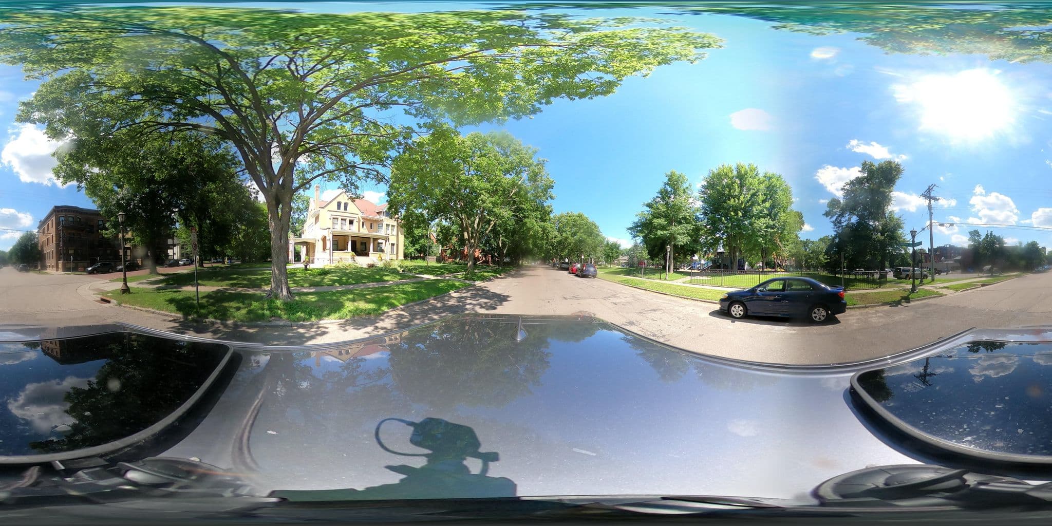 Street view near The Rose Arbor Inn, Saint Paul — © quickness805 (CC BY-SA · Mapillary)