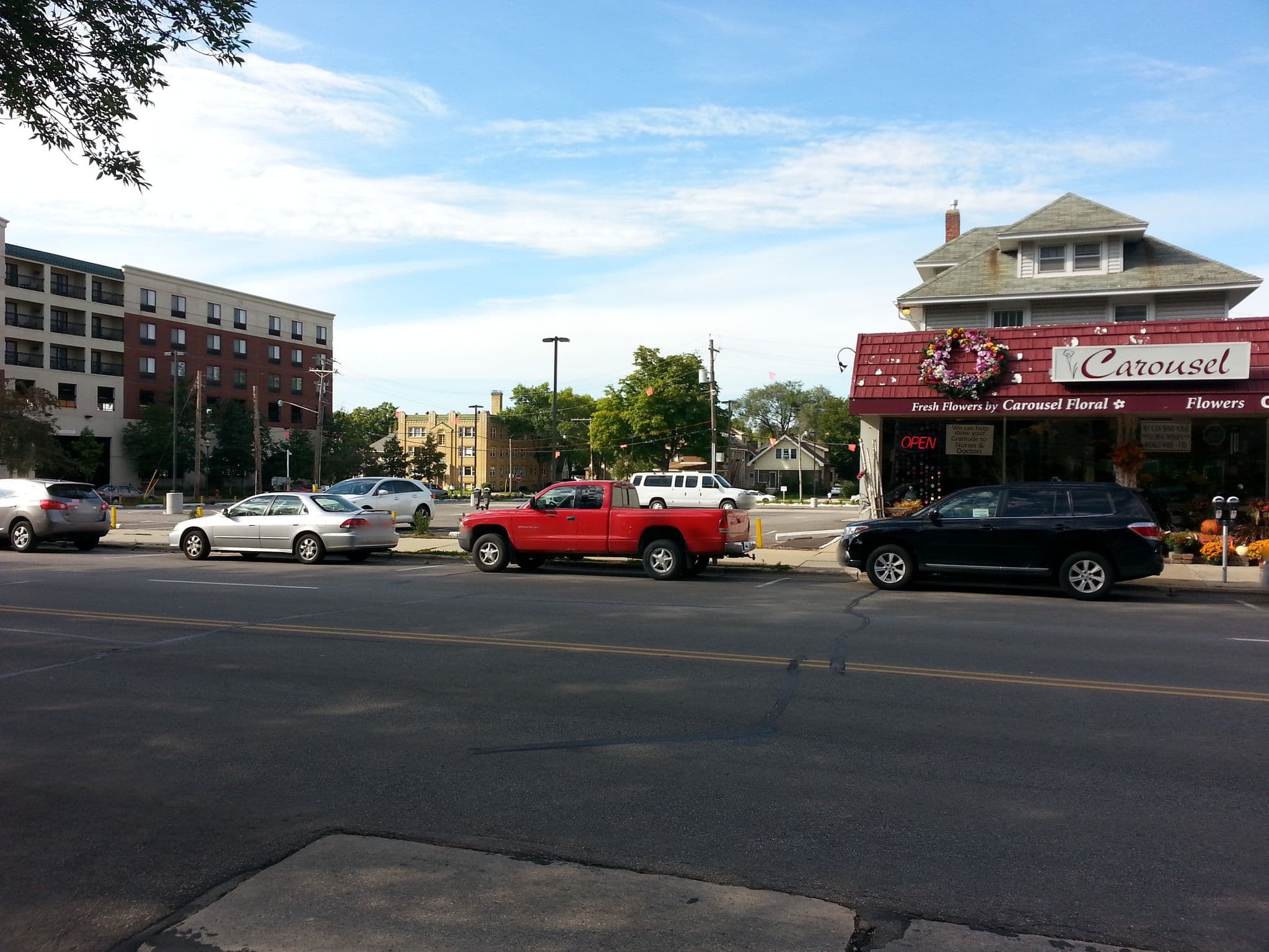 Street view near Bell Tower Inn, Byron — © allen (CC BY-SA · Mapillary)