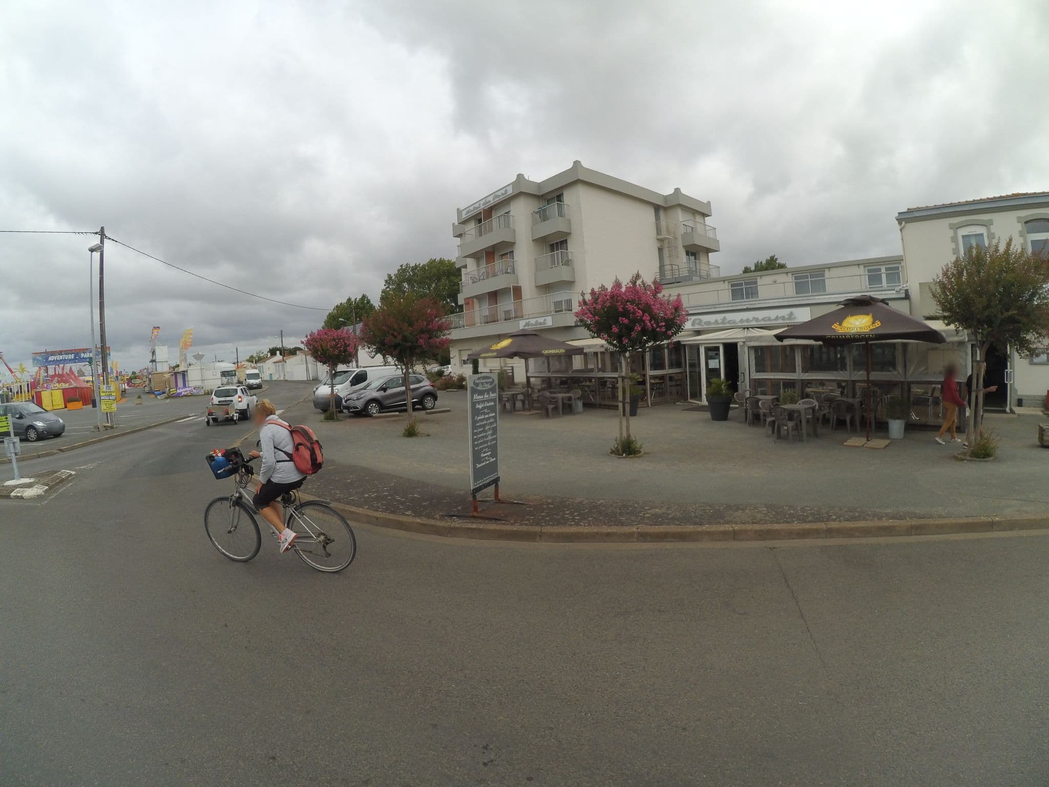 Street view near Hôtel du Port, La Tranche-sur-Mer — © stephanep (CC BY-SA · Mapillary)