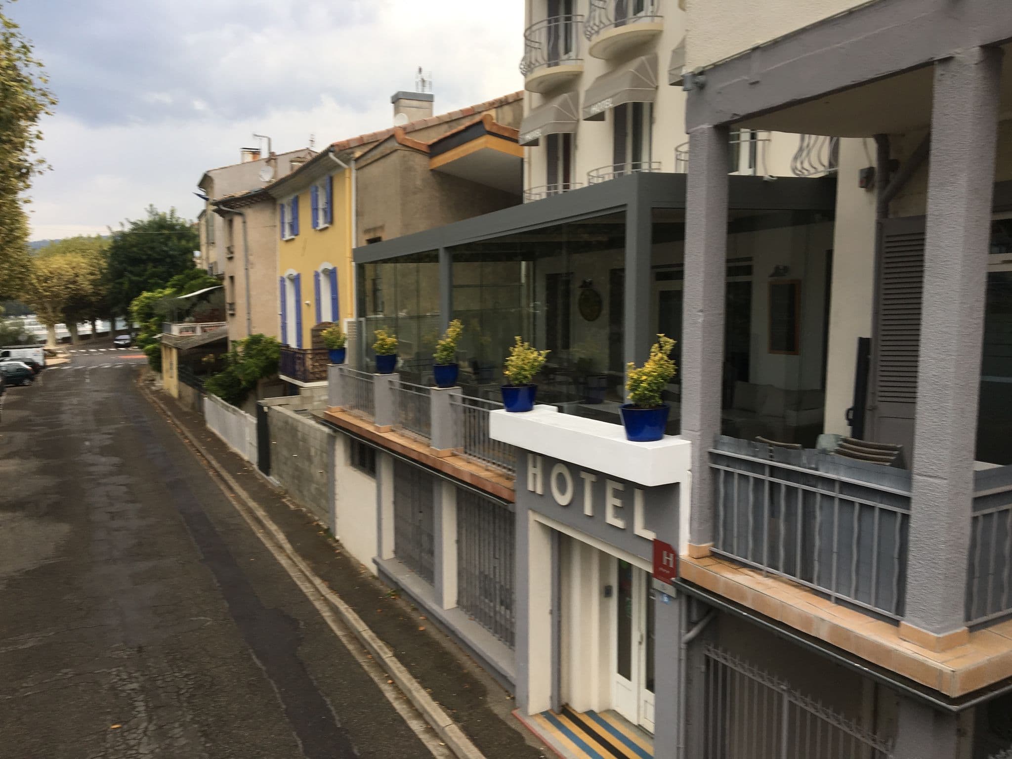 Street view near Les 2 Coteaux, Tournon-sur-Rhône — © imperio (CC BY-SA · Mapillary)