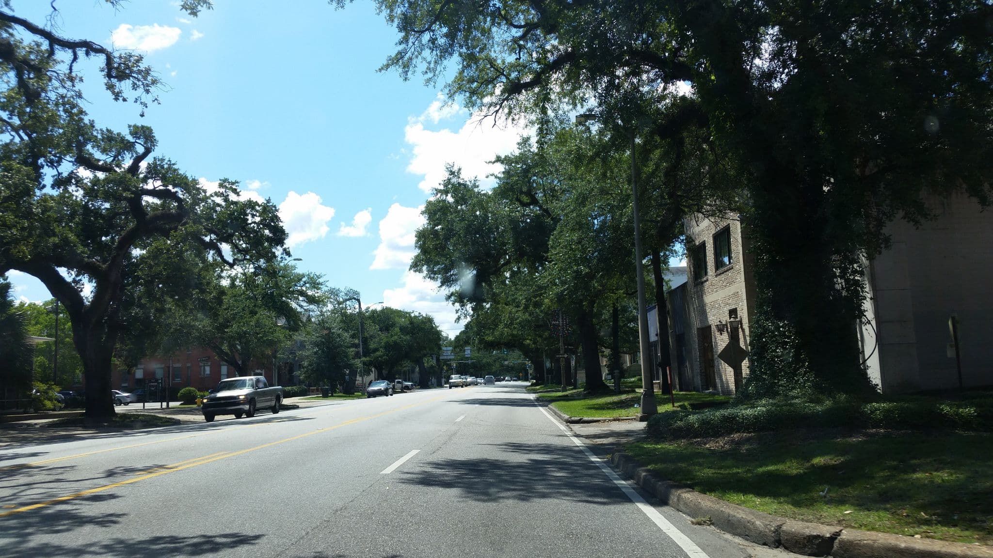 Street view near Adventure Inn, Mobile — © caboosey (CC BY-SA · Mapillary)