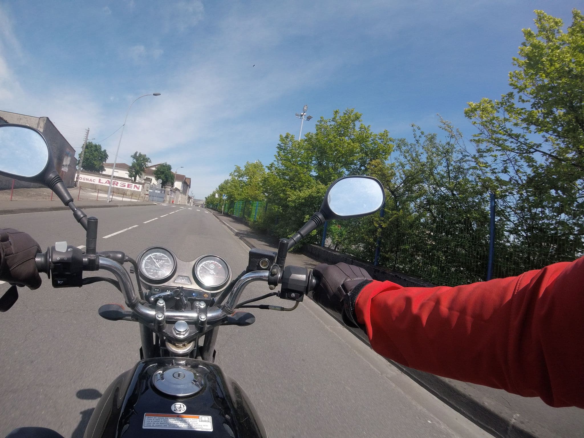 Street view near L'oliveraie, Cognac — © albanb (CC BY-SA · Mapillary)