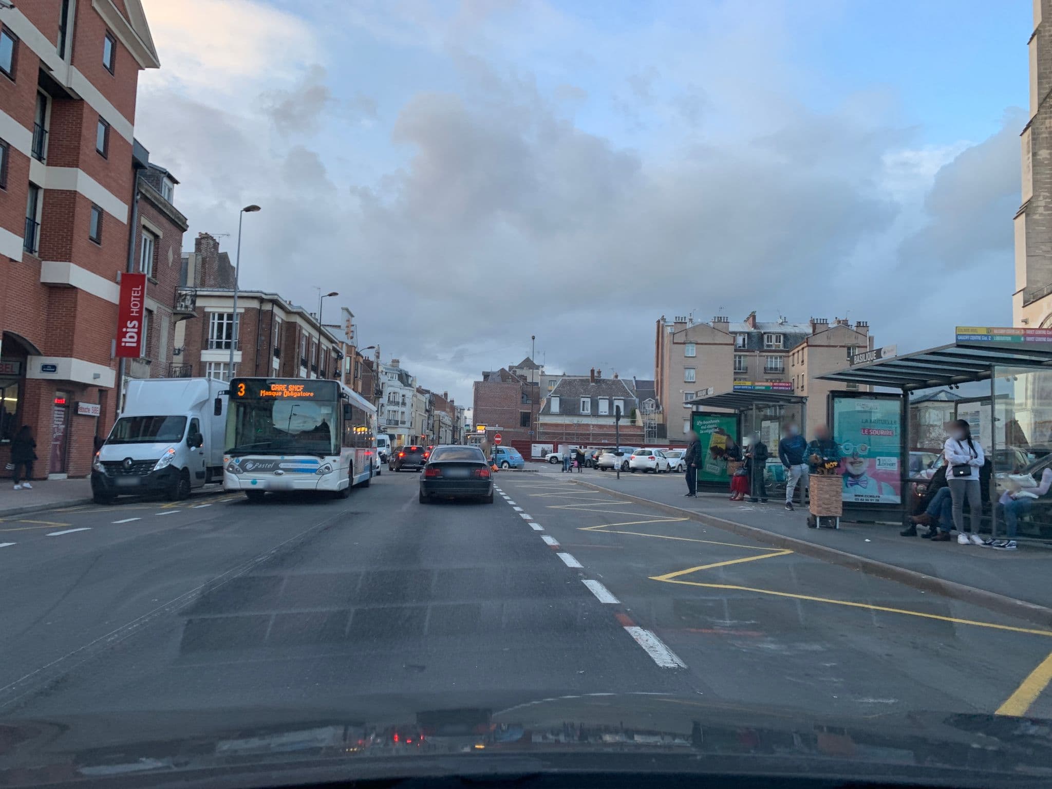 Street view near Ibis, Saint-Quentin — © widowild (CC BY-SA · Mapillary)