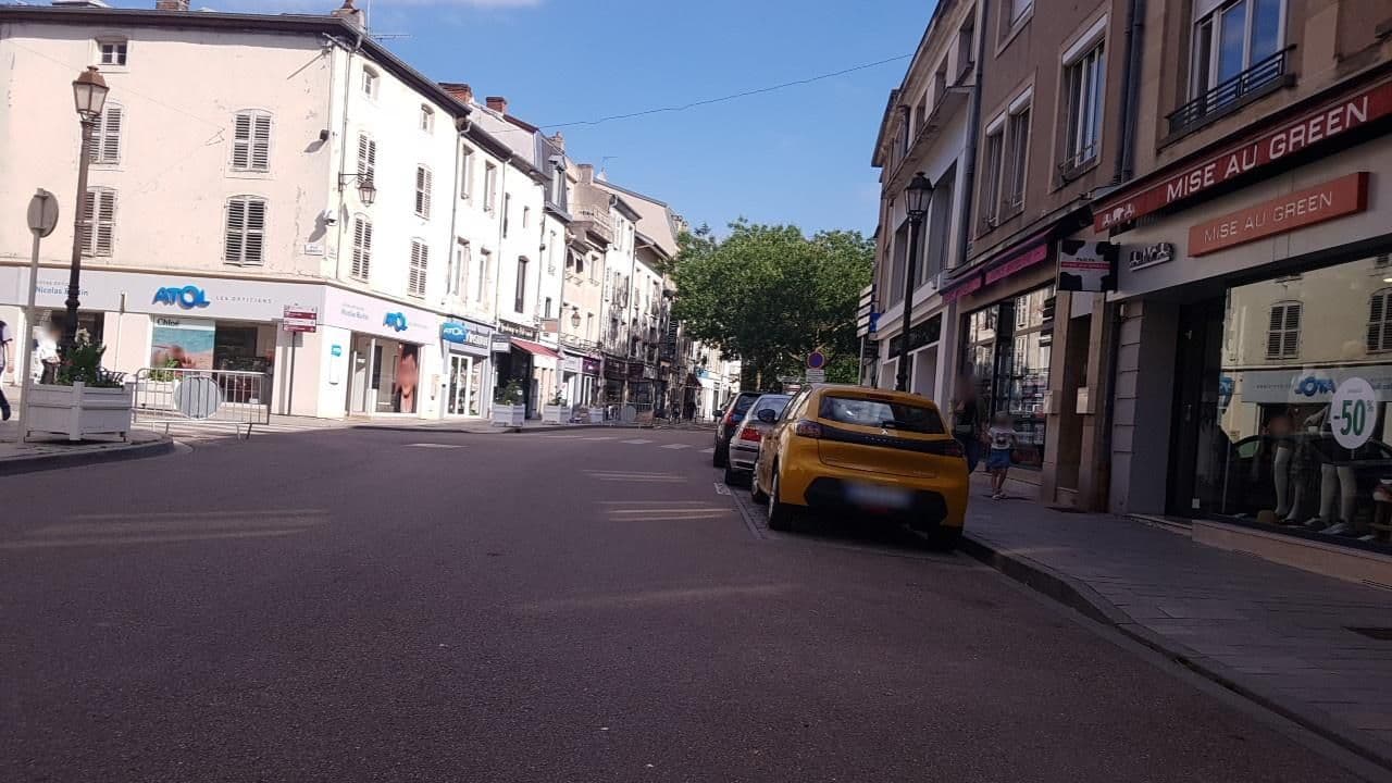Street view near Chez Lulu, Toul — © changchun1 (CC BY-SA · Mapillary)