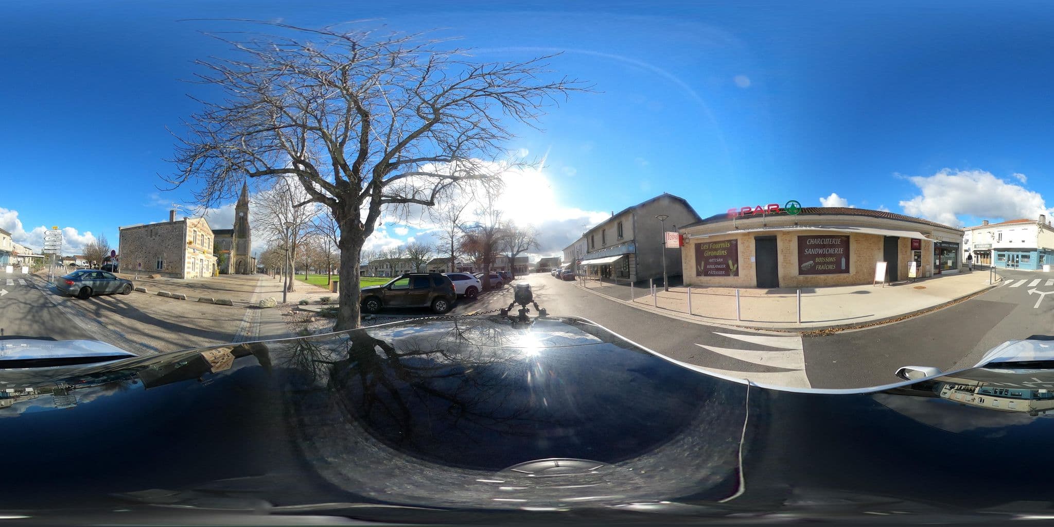 Street view near Hôtel d'Hourtin, Hourtin — © sogefi (CC BY-SA · Mapillary)
