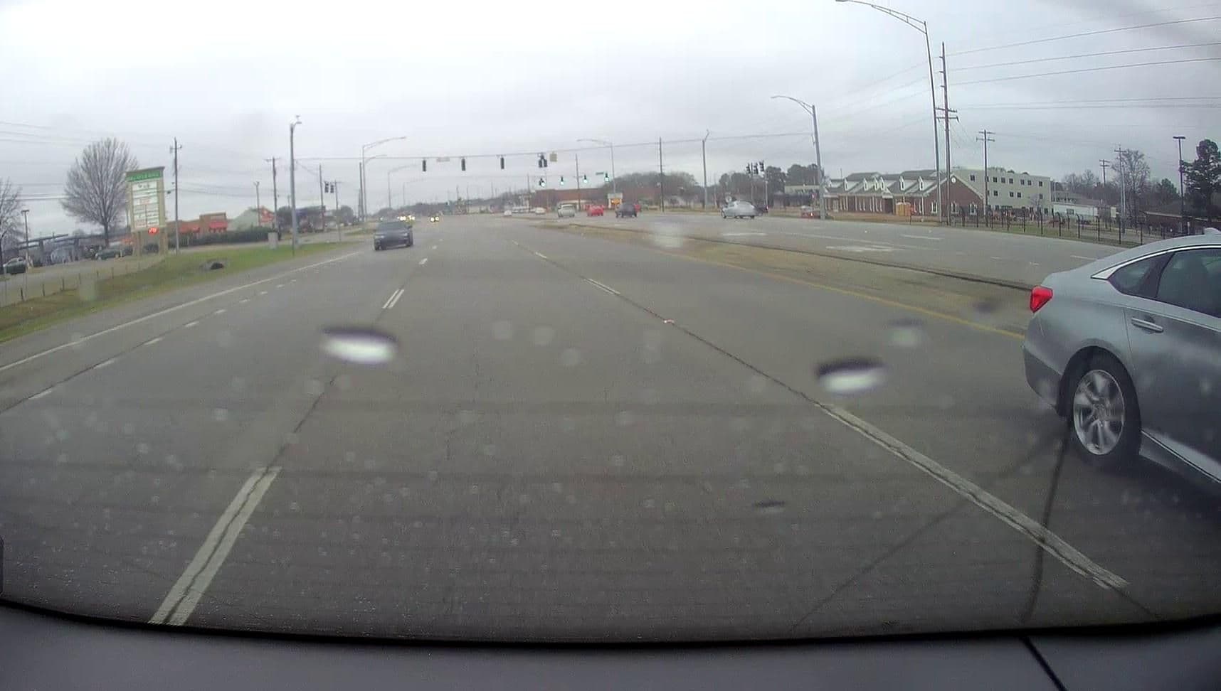 Street view near Best Western Athens, Flint City — © lordsutch (CC BY-SA · Mapillary)