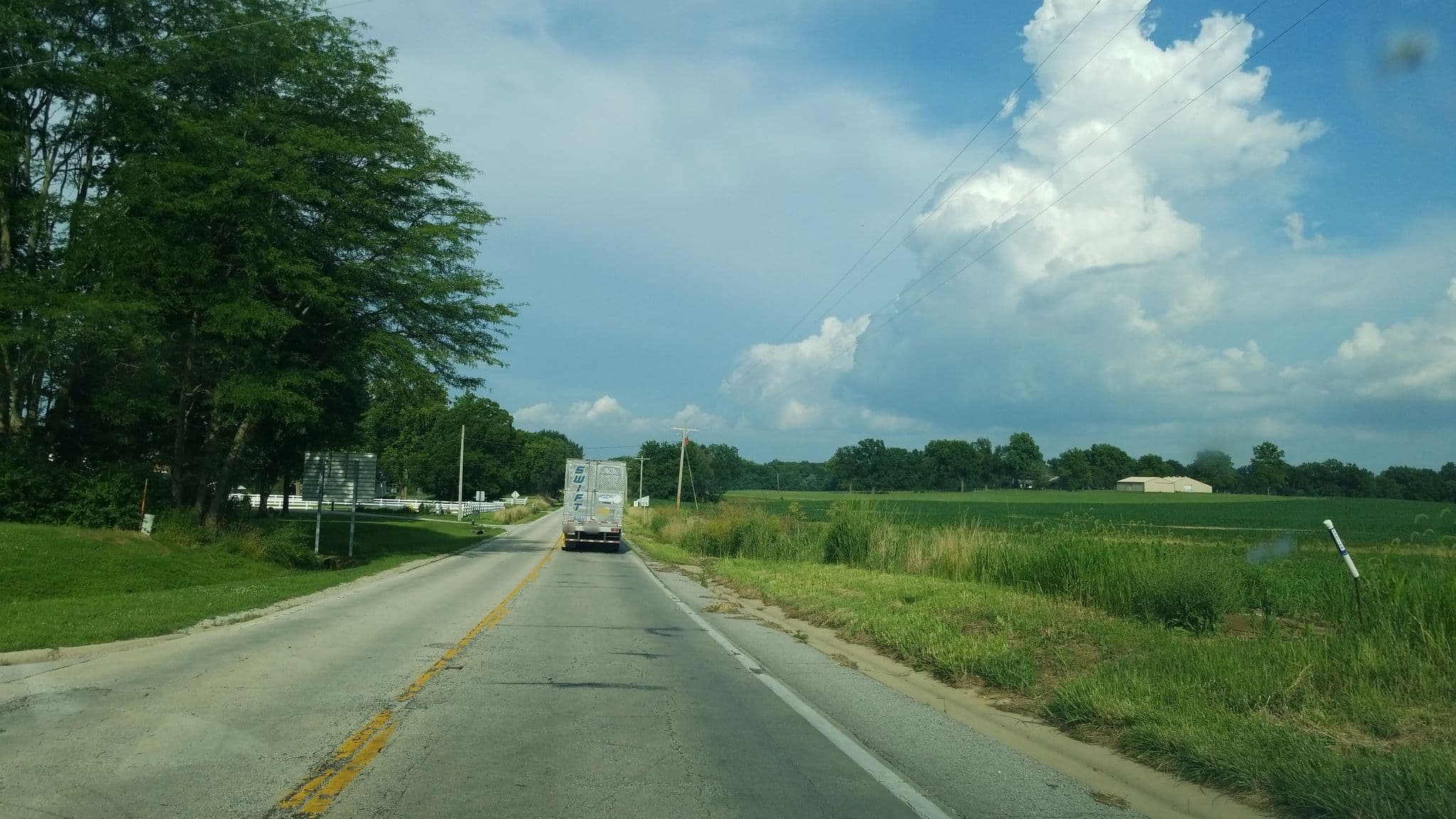 Street view near Damn East :D, Carlyle — © jbthemilker (CC BY-SA · Mapillary)