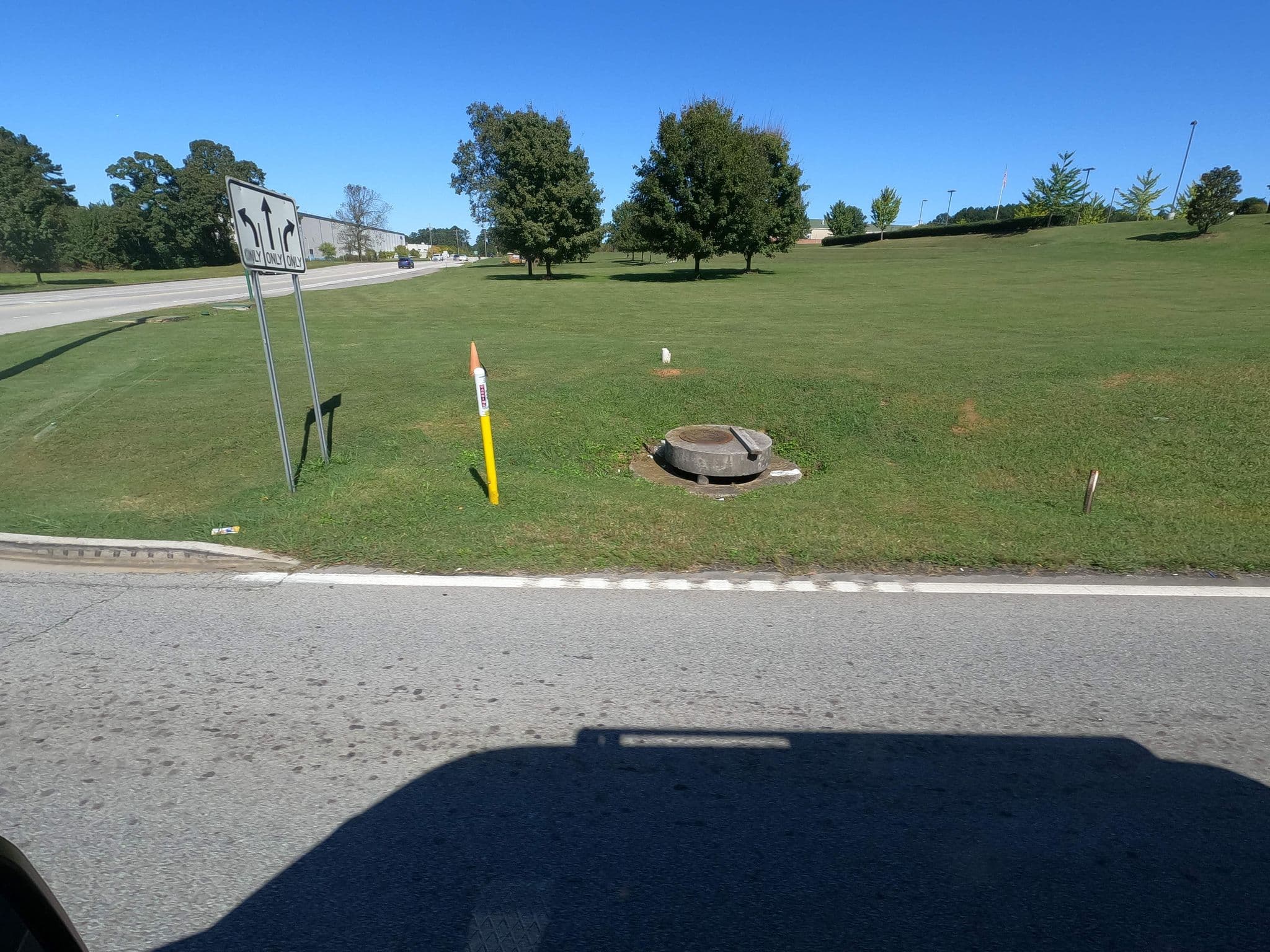 Street view near Bonny Iaks @ Hickory Valley, East Brainerd — © aidenrohde (CC BY-SA · Mapillary)