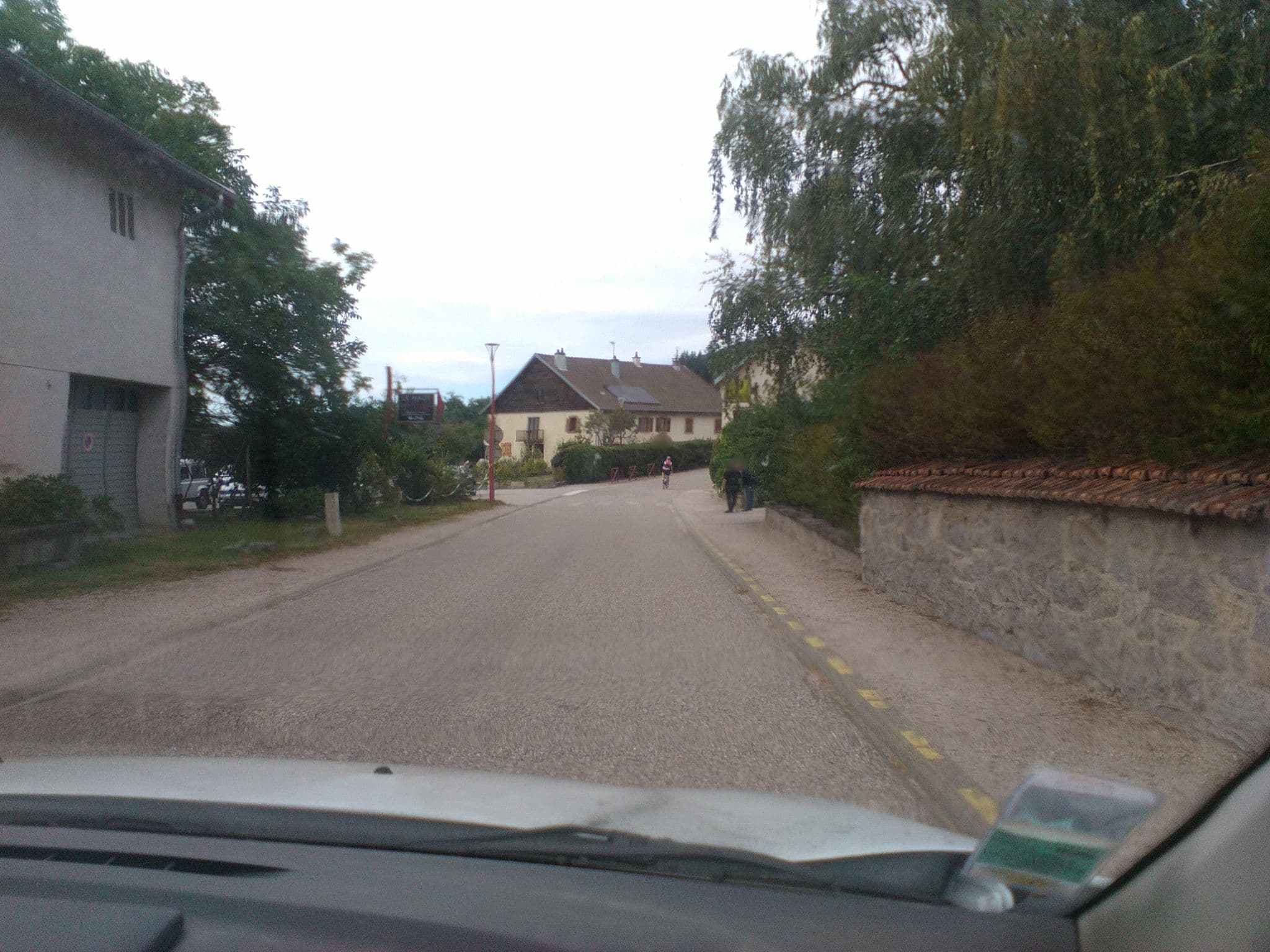 Street view near Auberge du Haut Jardin, Le Tholy — © blap (CC BY-SA · Mapillary)