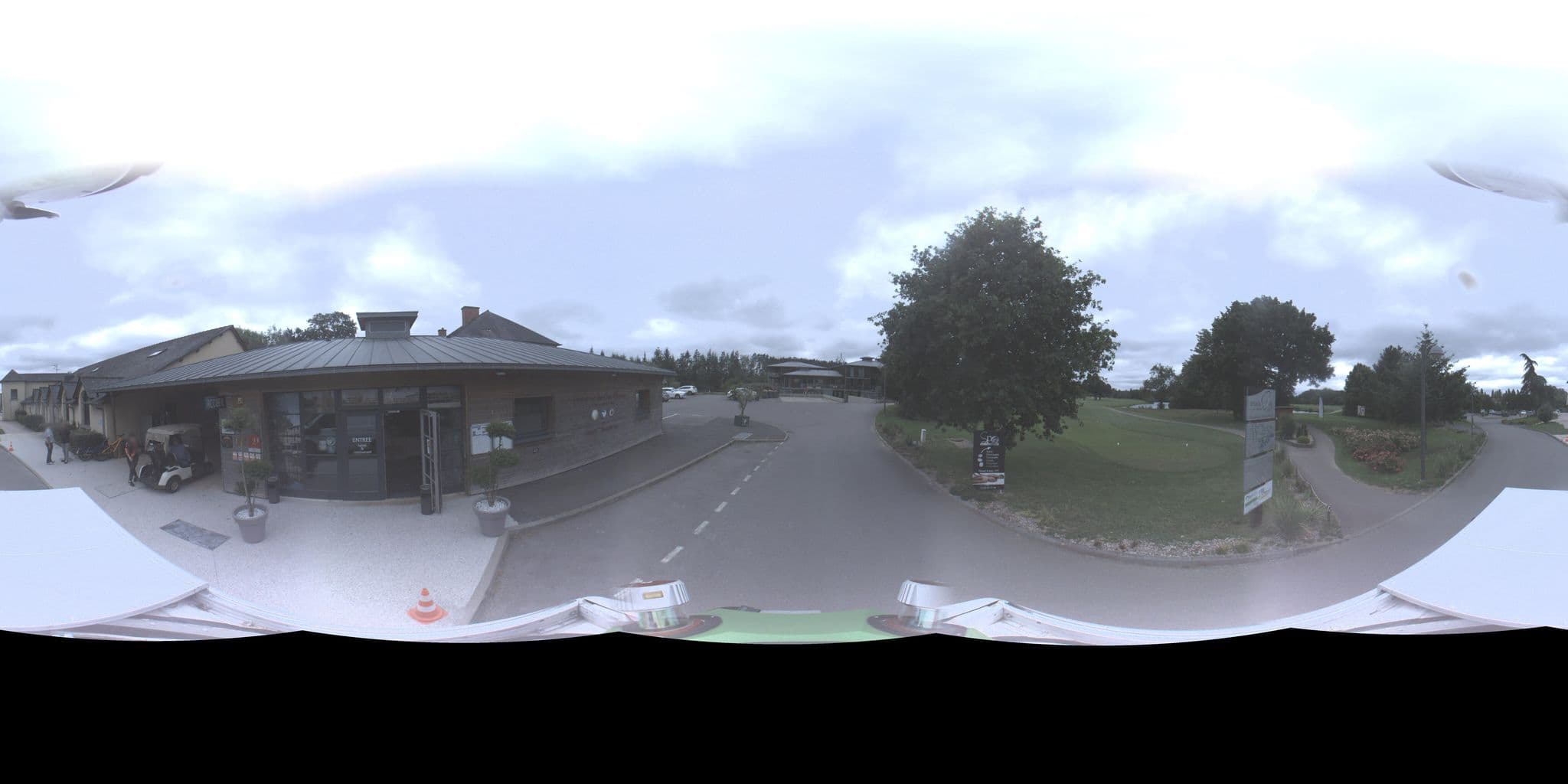 Street view near Domaine de Cicé Blossac, Bruz — © sig_rm (CC BY-SA · Mapillary)